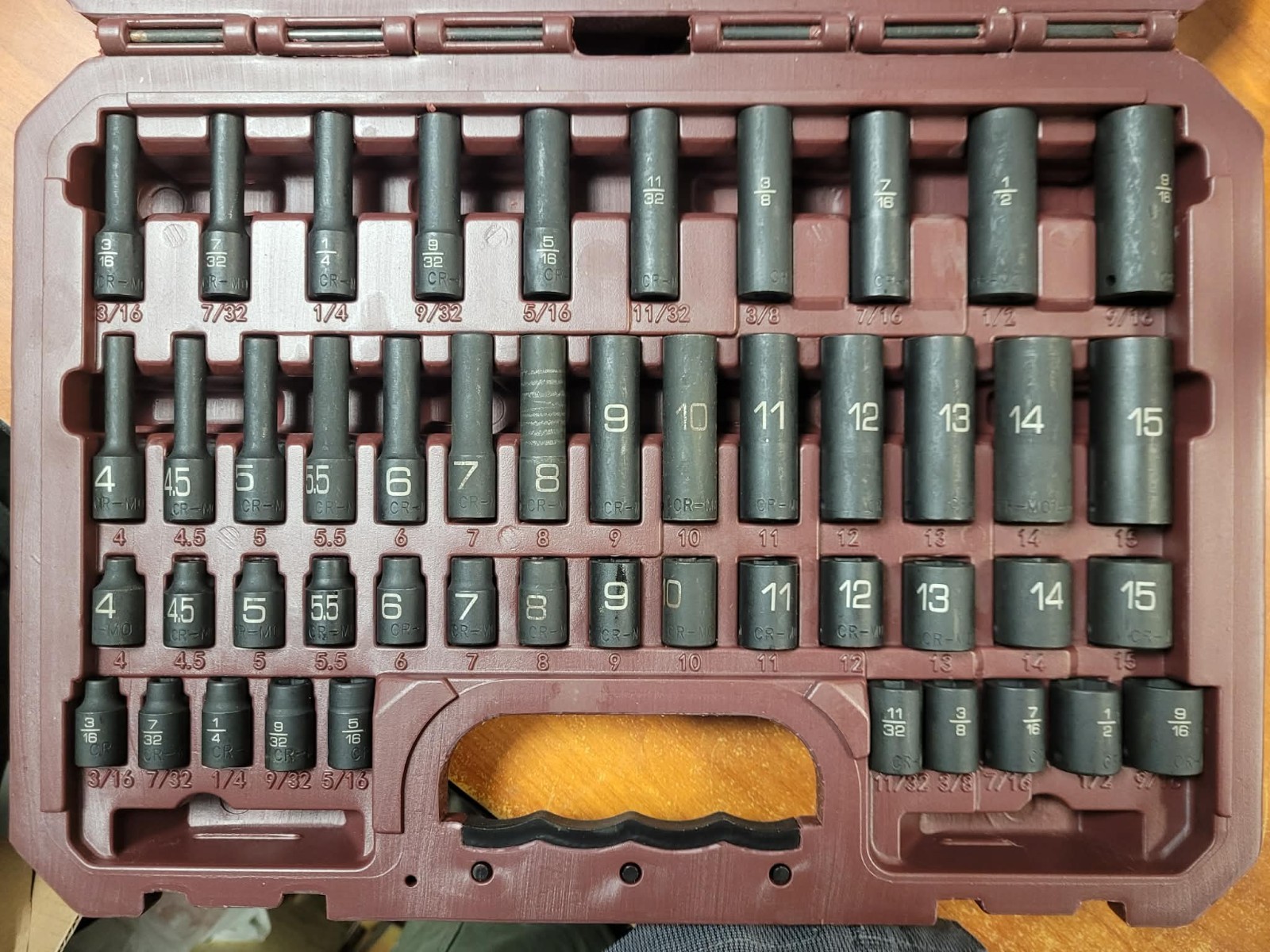 Matco Tools SAP486V 48pc 1/4″ Metric/SAE 6pt ADV Standard/Deep Impact Socket Set