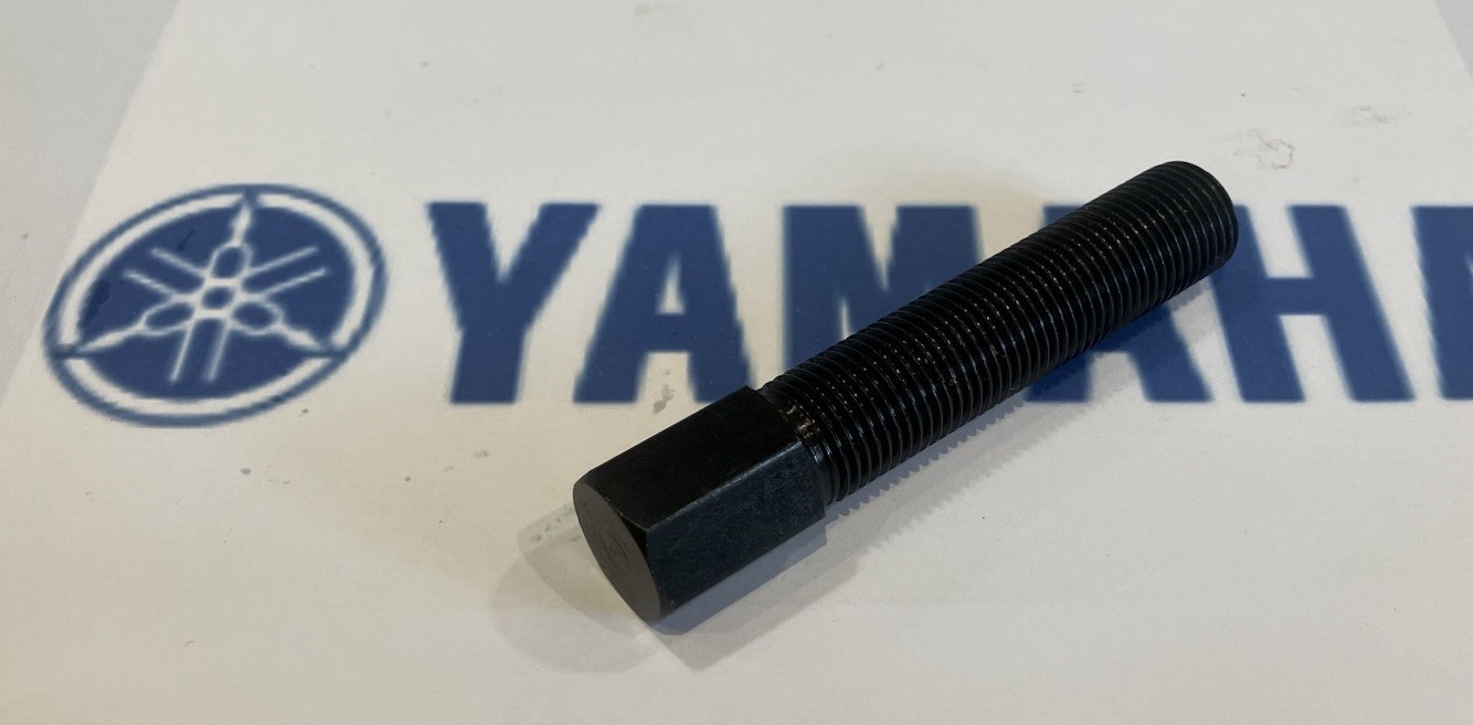 Yamaha TW200 Flywheel Puller Tool XT225 SEROW XV1600 ROAD STAR YZF-R1 FZR600