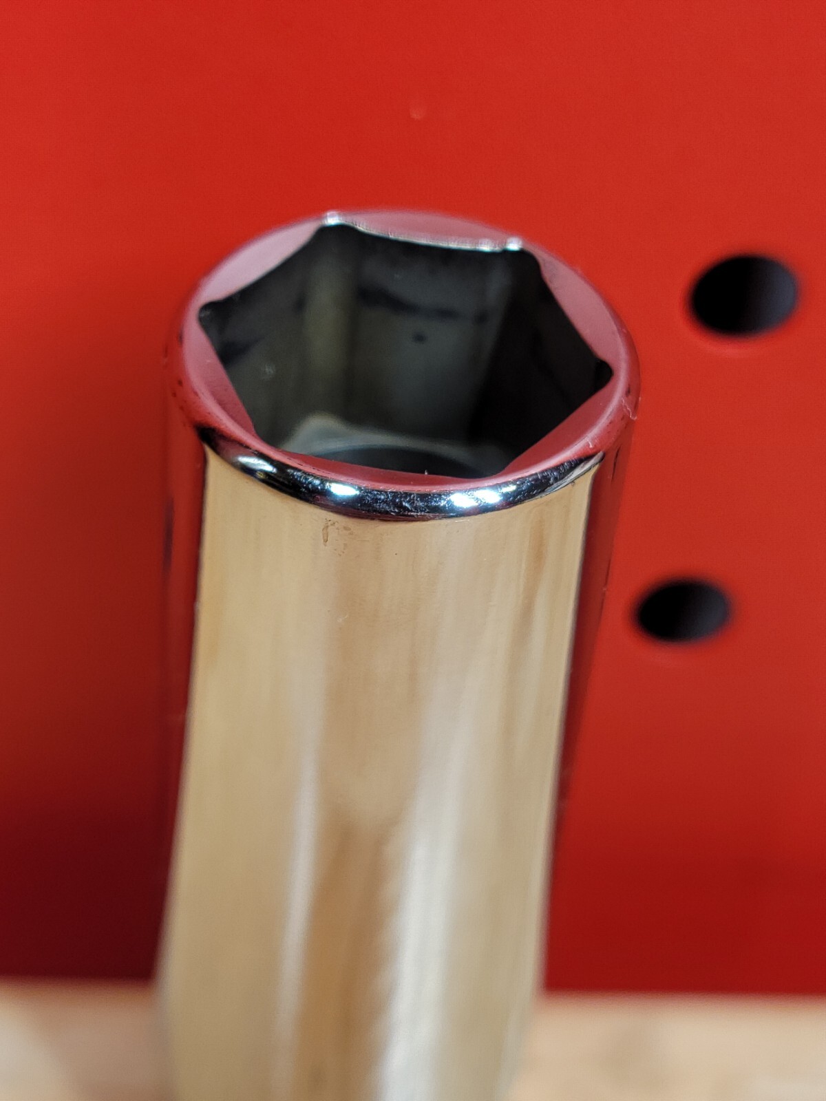 Snap-on Tools SFSM17 17mm 3/8″ Drive 6-Point Metric Deep Chrome Socket