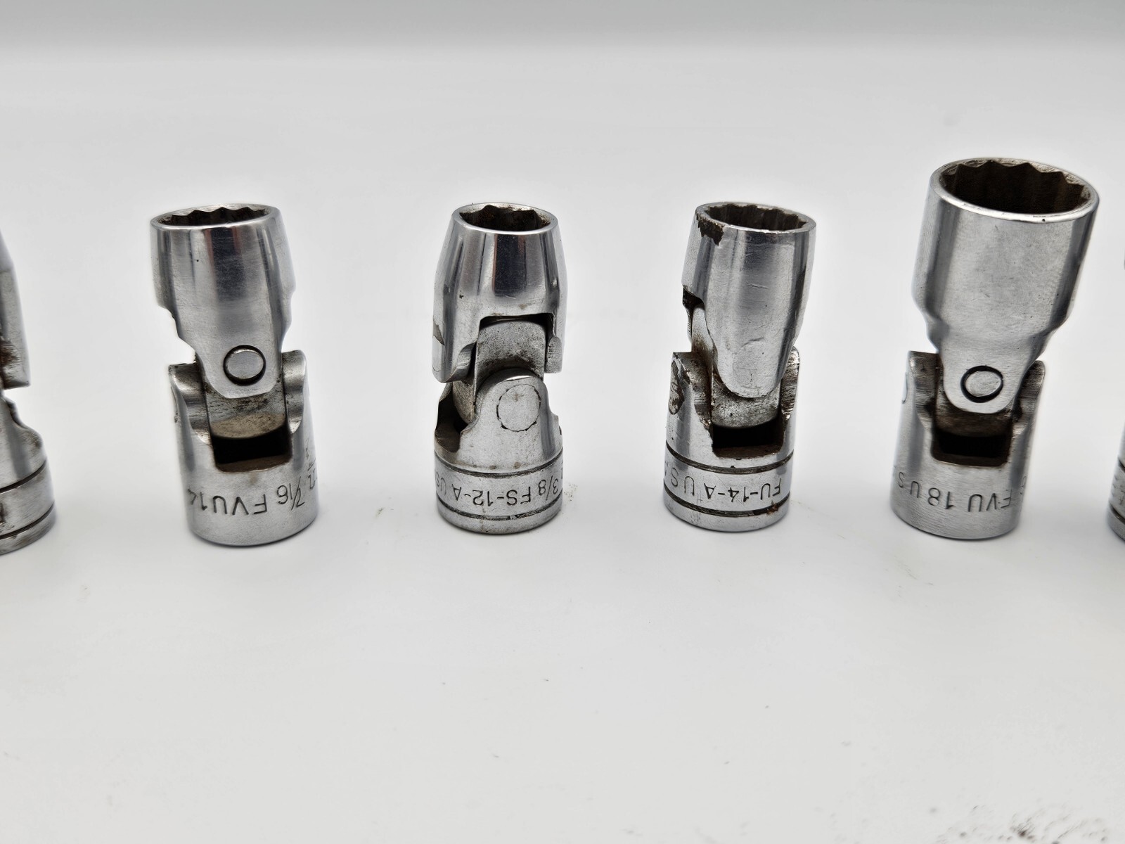 Snap-on 3/8″ Drive 8 Piece Swivel Mixed Socket Set 4 12pt, 3 6pt, 1 3/8″ to 3/8″