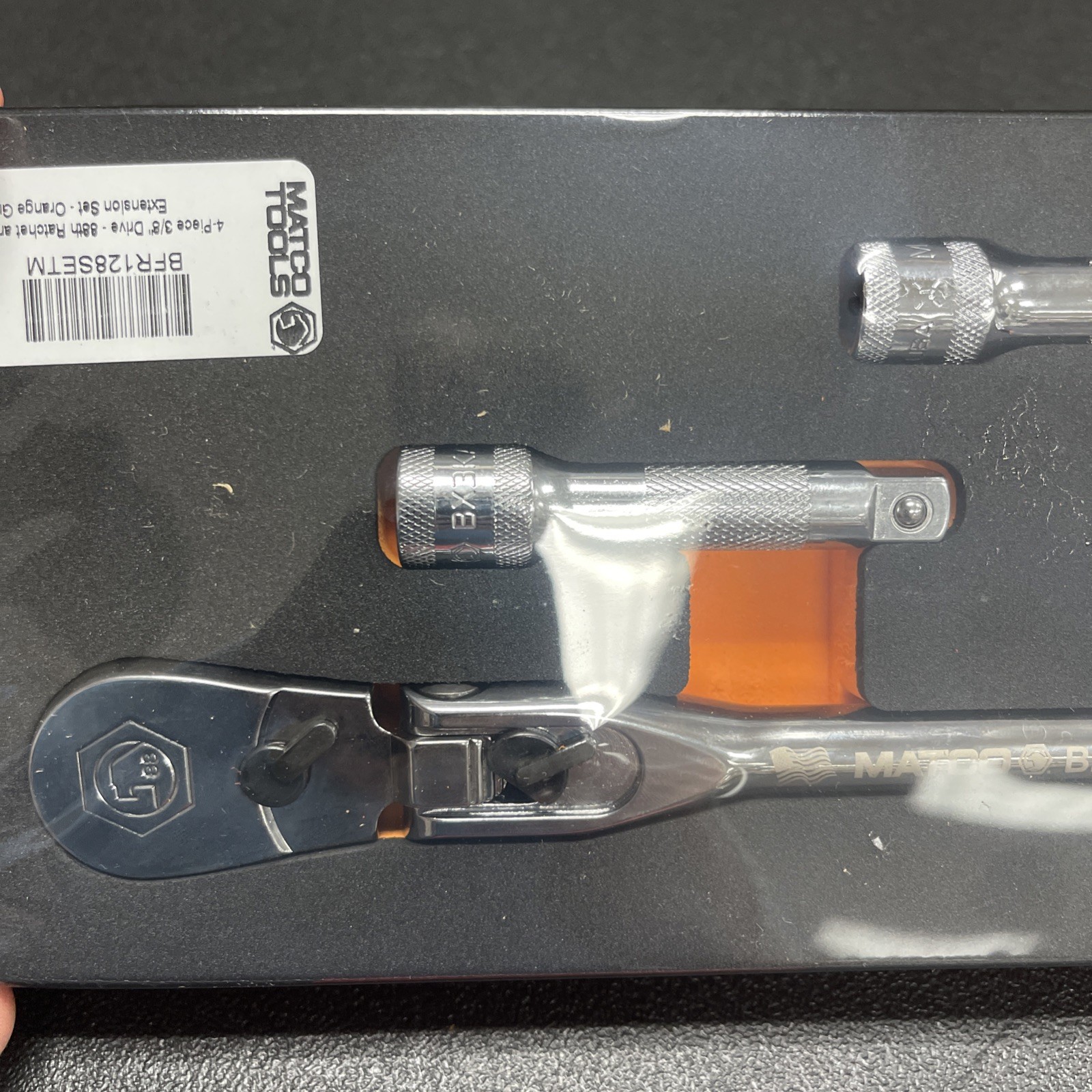 Matco Tools 3/8″ Drive Flex Ratchet + Extensions Foam Set Orange BFR128SETM