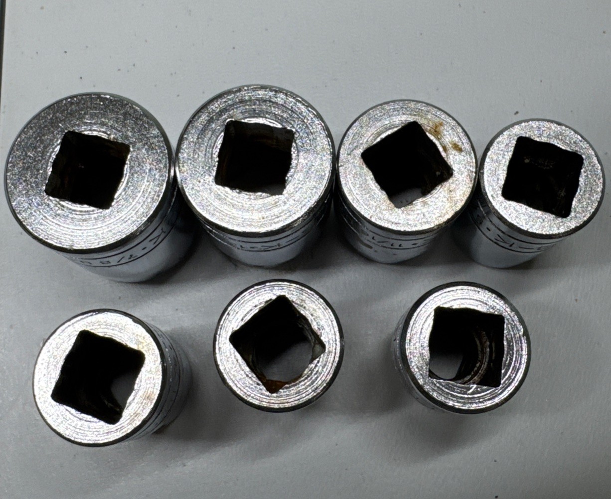 Lot Of 8 SK Asst Size Sockets 15/16, 7/8, 13/16, 11/16 To 7/16