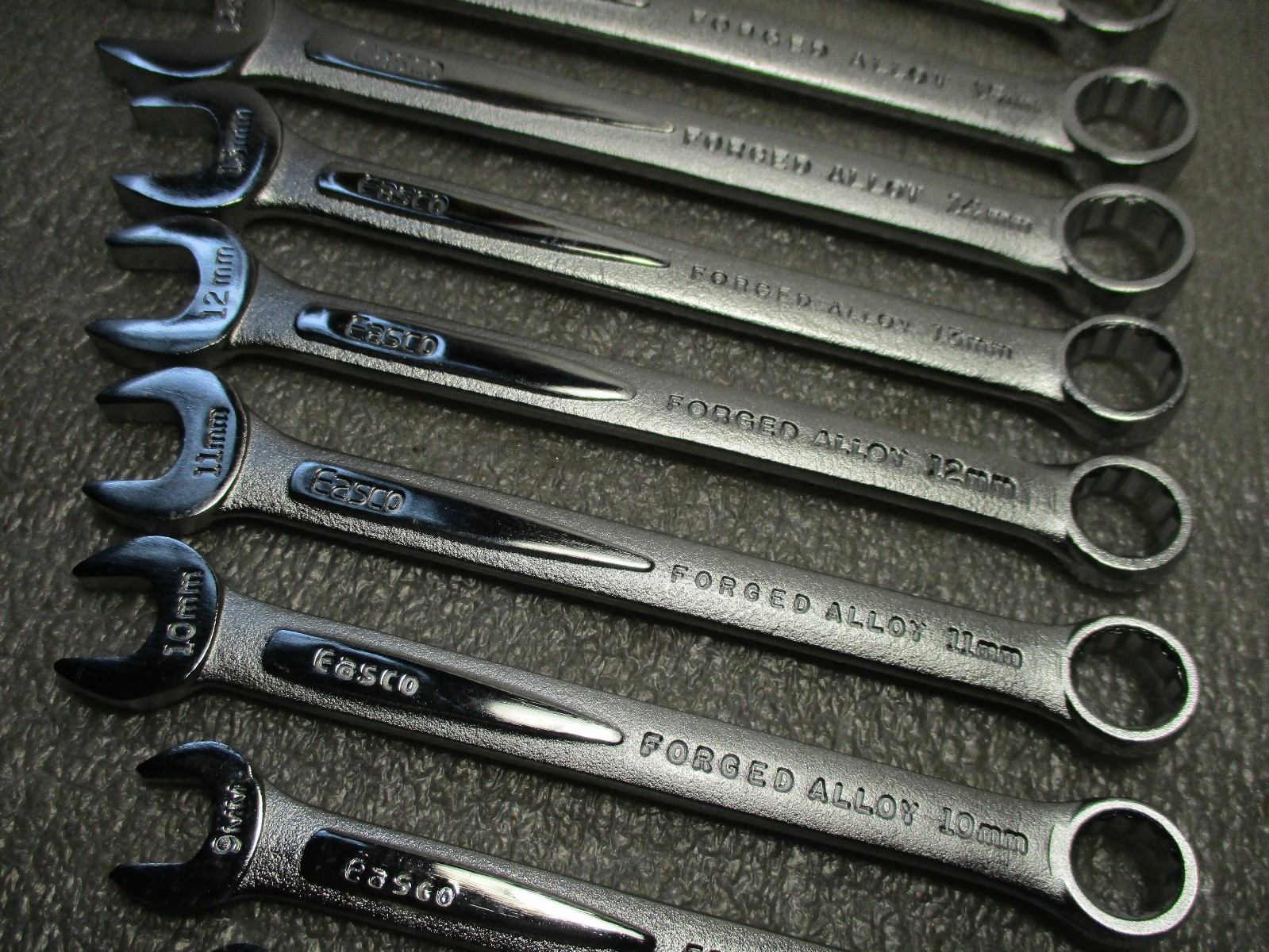 Easco Complete 11 Pc Metric Wrench Set w/Original Yellow Pouch 8-17mm Excellent
