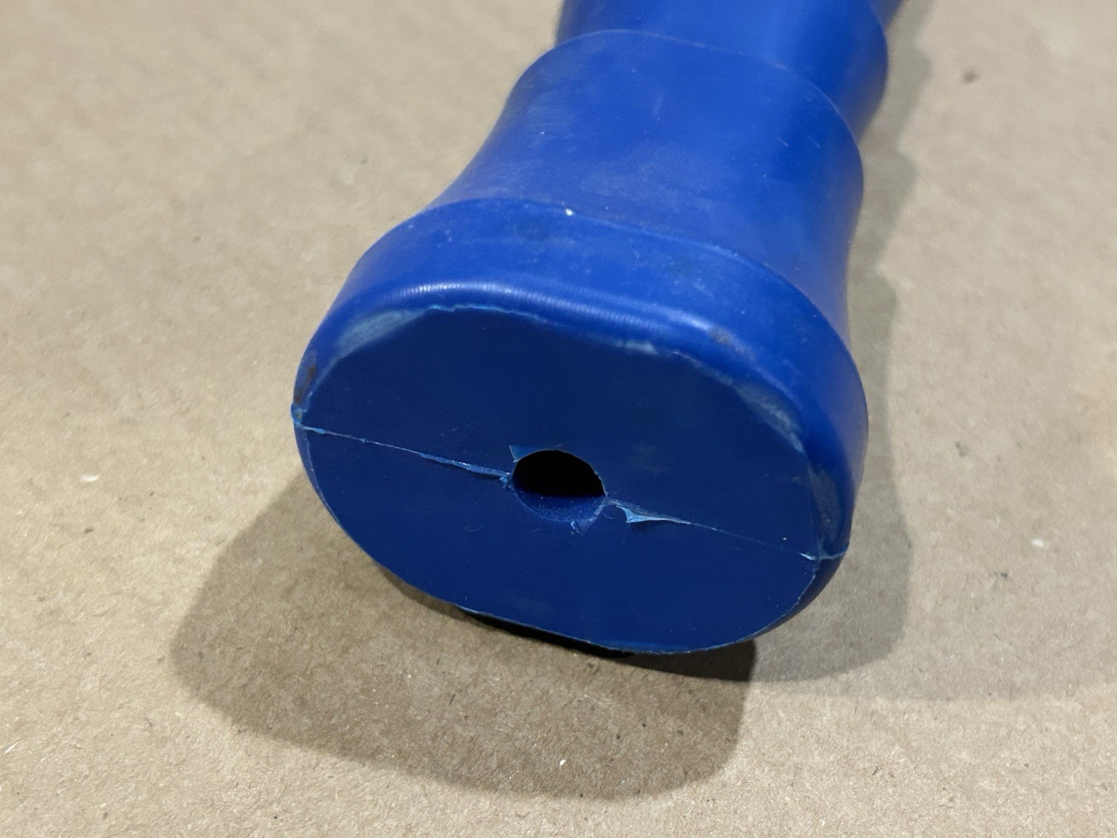 NOS. Blue-Point Heavy Duty Fiberglass Hammer Replacement Handle BD4SG-1