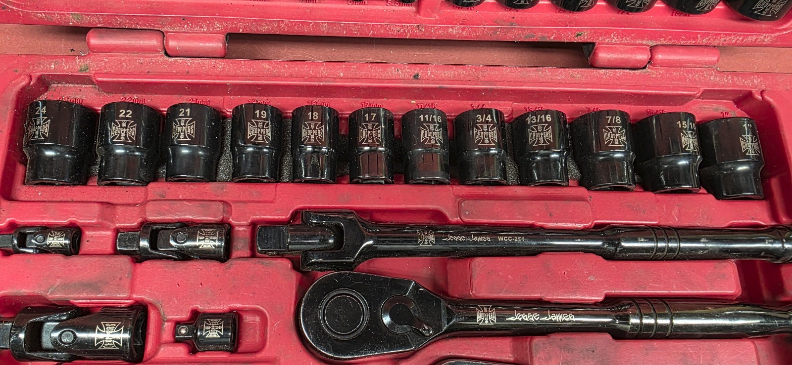 Mac Tools Jesse James 1/4″ 3/8″ 1/2″ Drive 89 Piece Socket Set Metric SAE