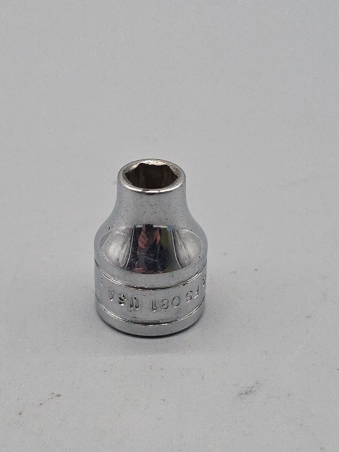 Snap On Tools 1/4″ Shallow Socket 3/8″ Drive 6 Point FS081 USA