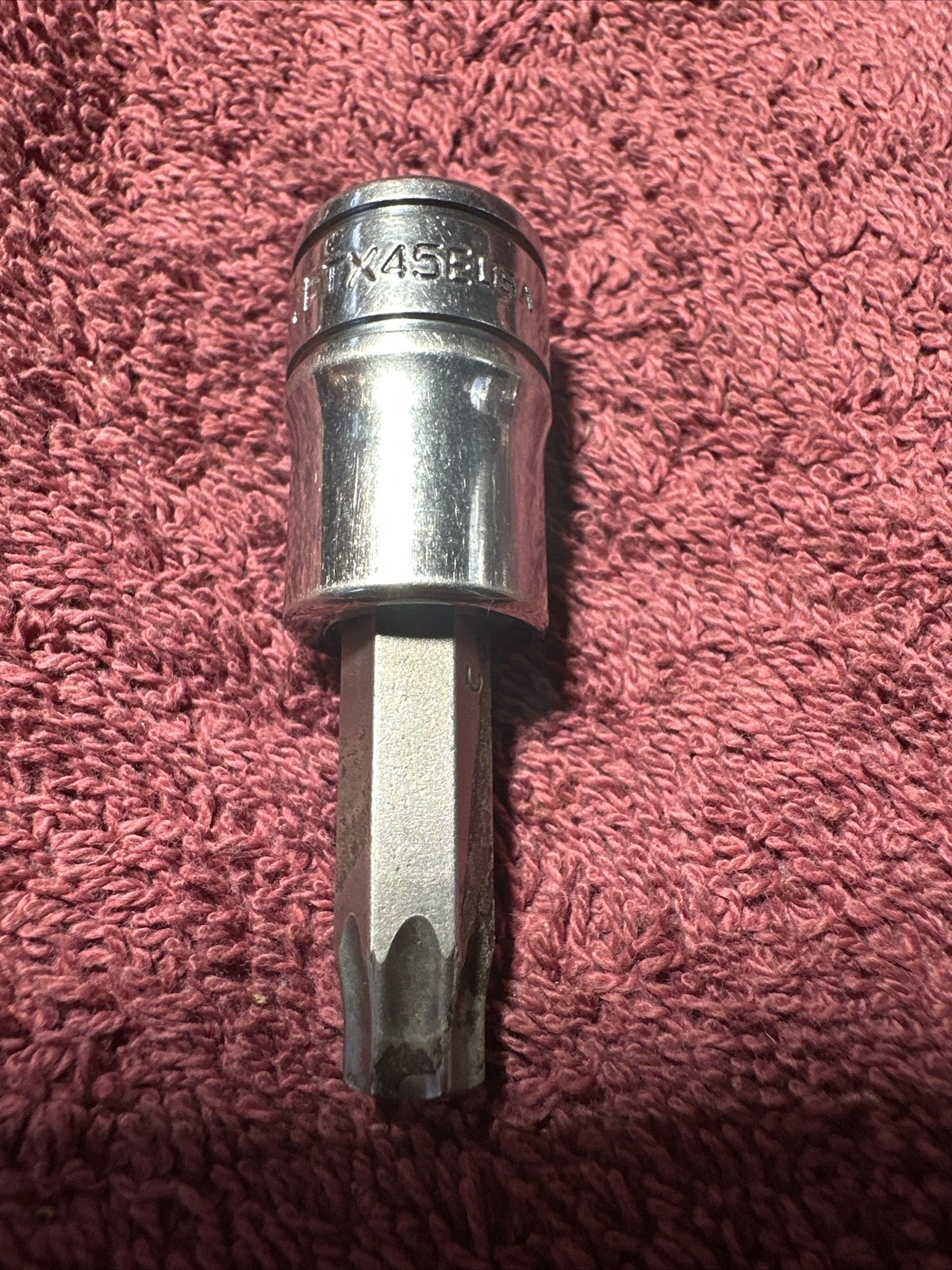 Snap-on Tools USA 3/8″ Drive T45 Standard Torx Bit Chrome Socket FTX45E