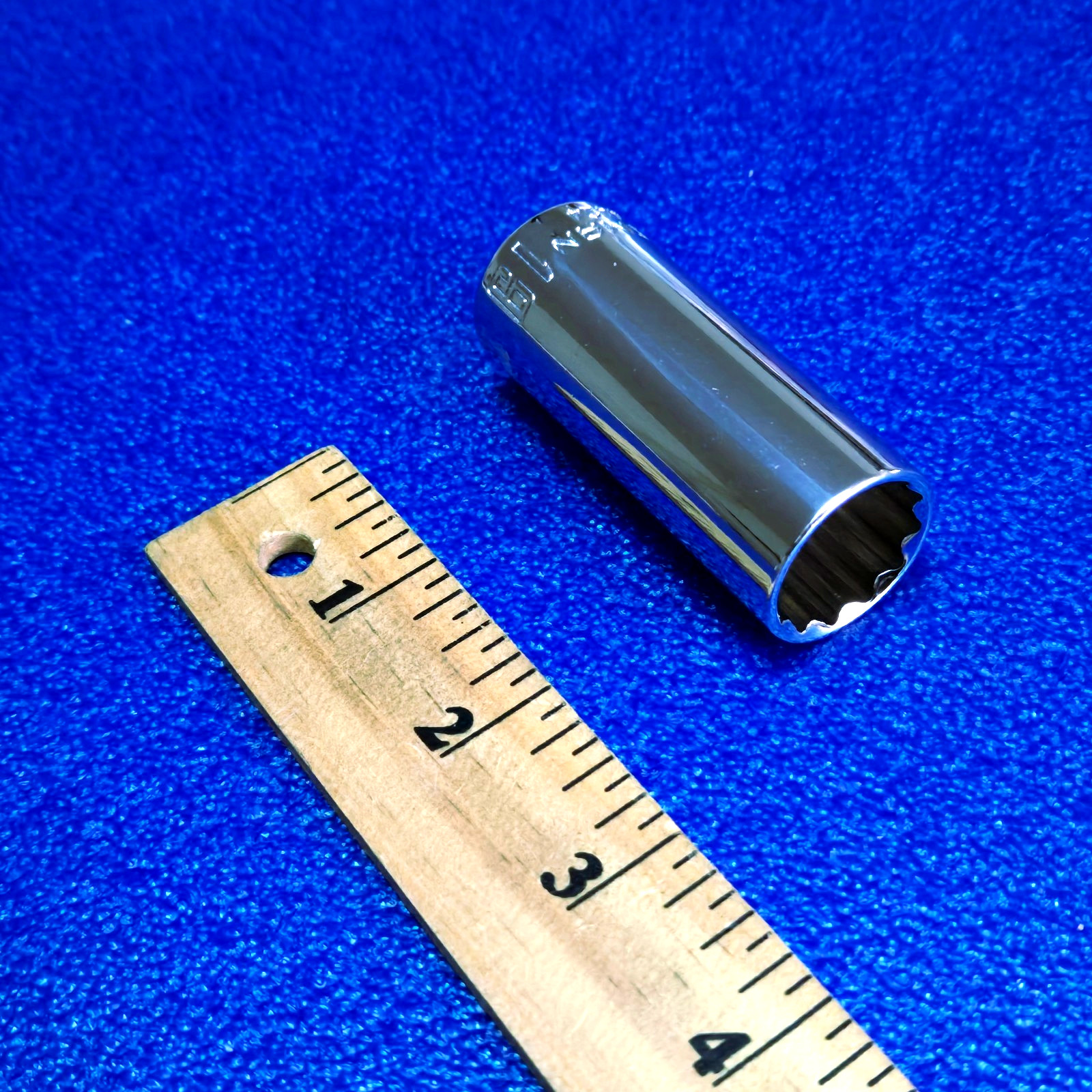19mm NEW CRAFTSMAN DEEP 3/8″ DRIVE 12 POINT SOCKET P/N CMMT44424 SHIPS FREE