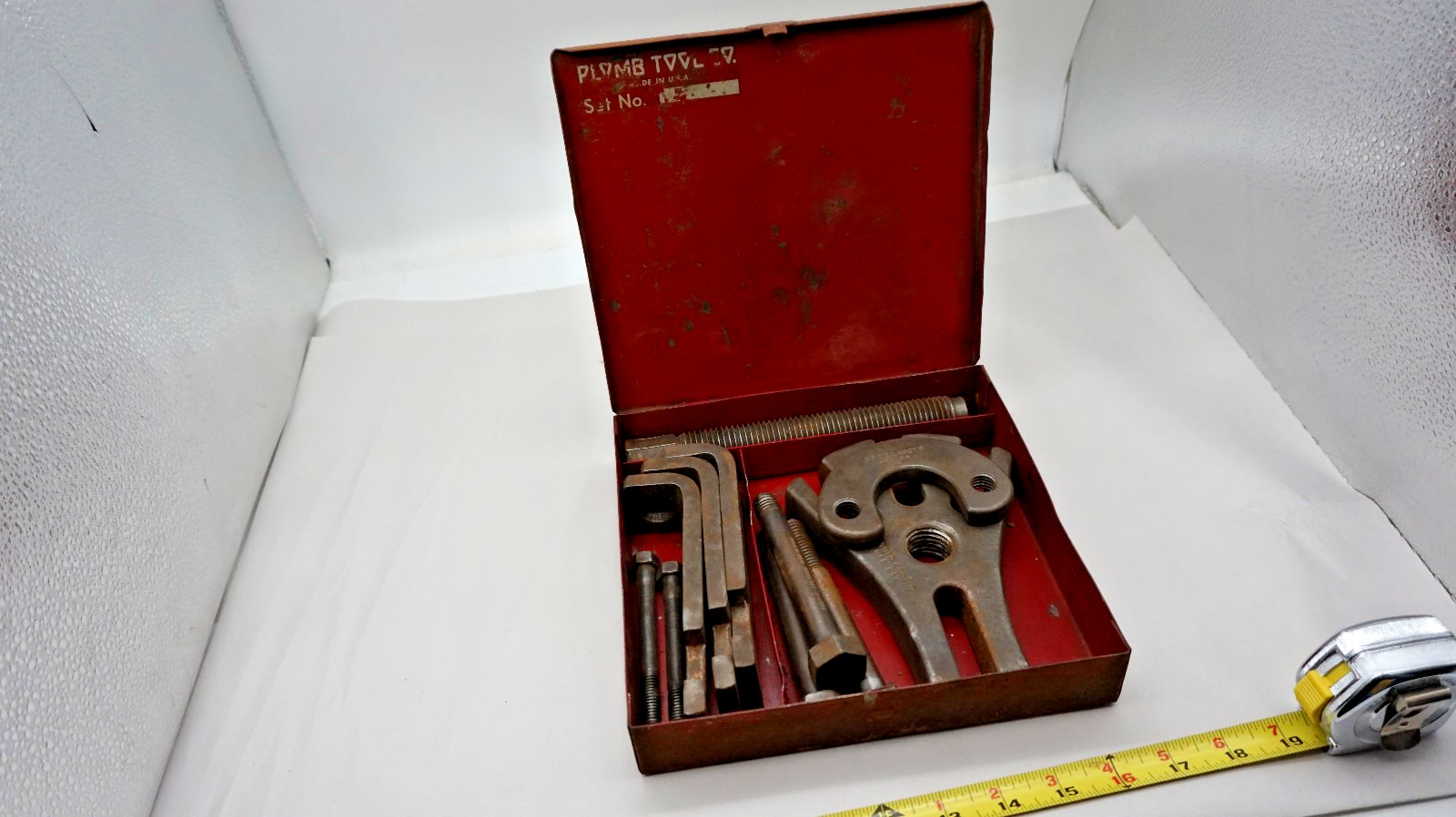 Vintage Proto Plomb 4001 Universal Wheel Hub Puller Set Metal Case USA