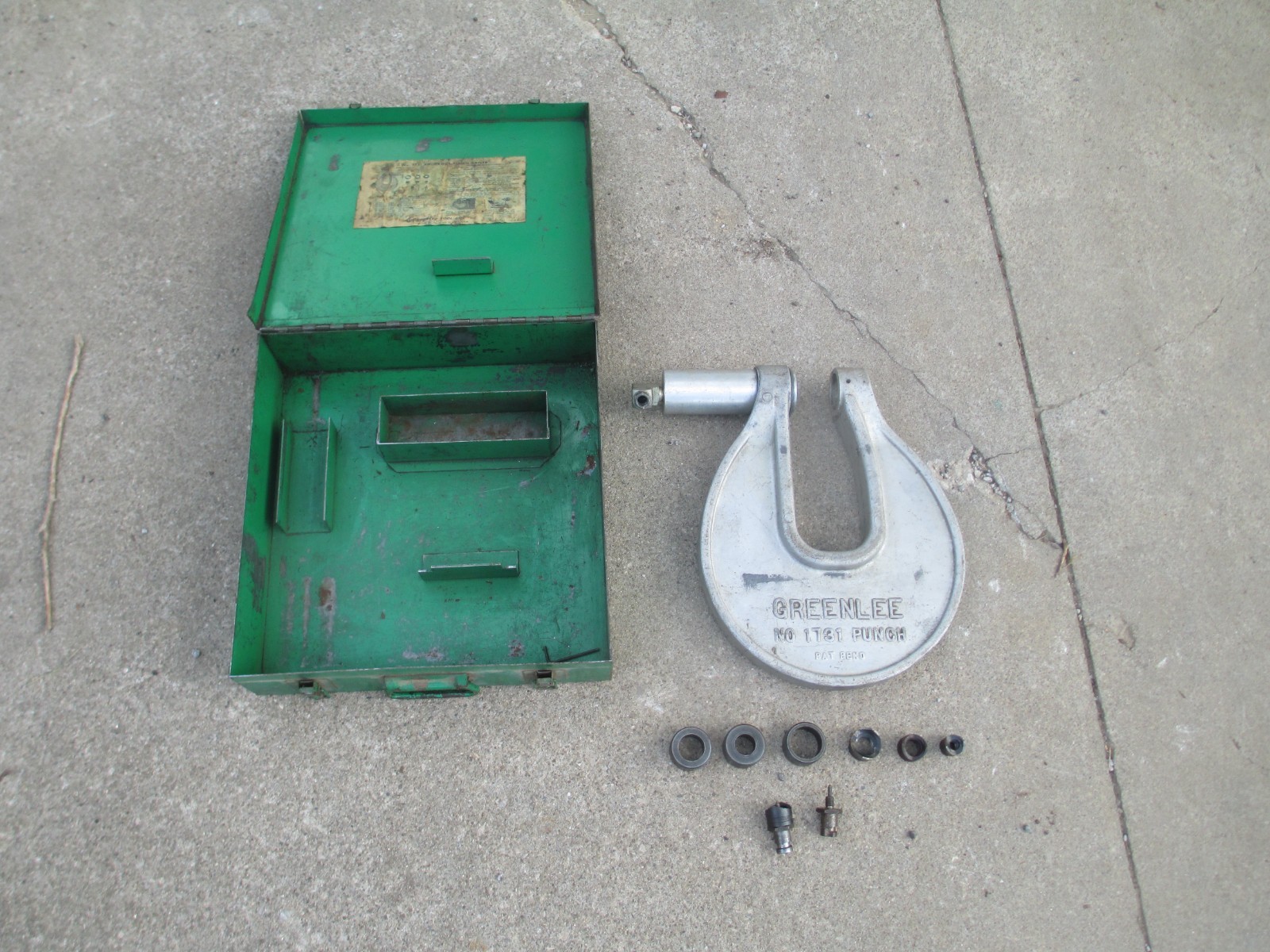 Greenlee 1731 C Frame Knock Out Punch Driver 1/2″ 3/4″ & 1″ Conduit