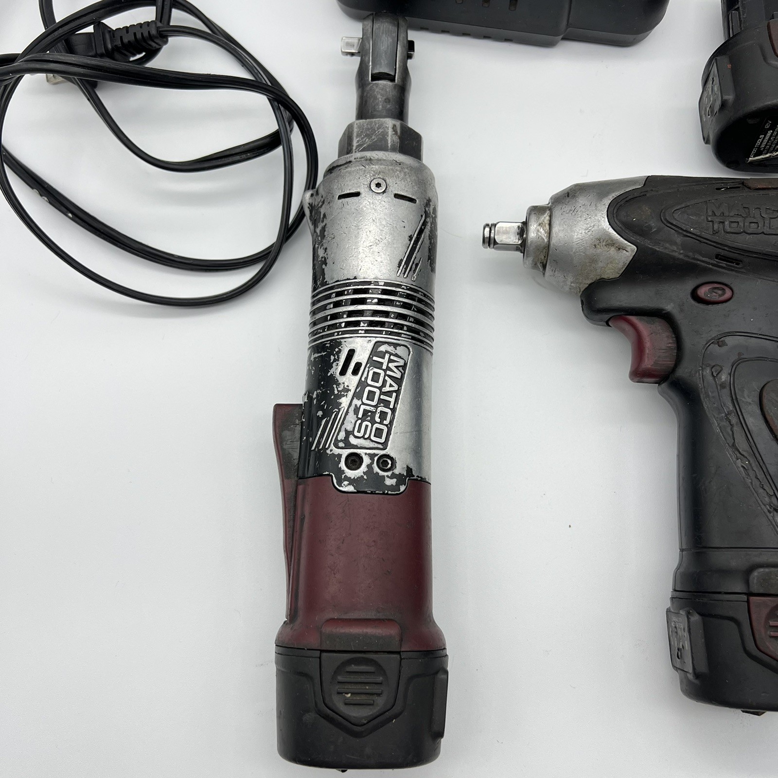 Matco Tools 12V 1/4″ Cordless Ratchet + 3/8” Driver Wrench Battery and Charger