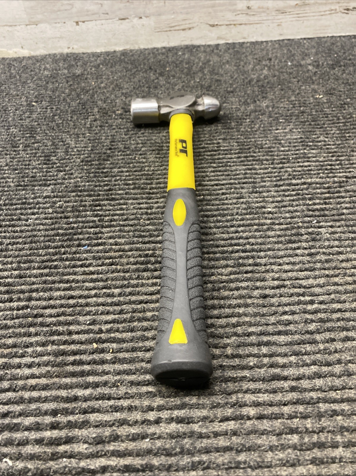 PERFORMANCE TOOL 16oz Ball Pein Hammer (Bulk) WILM7032B