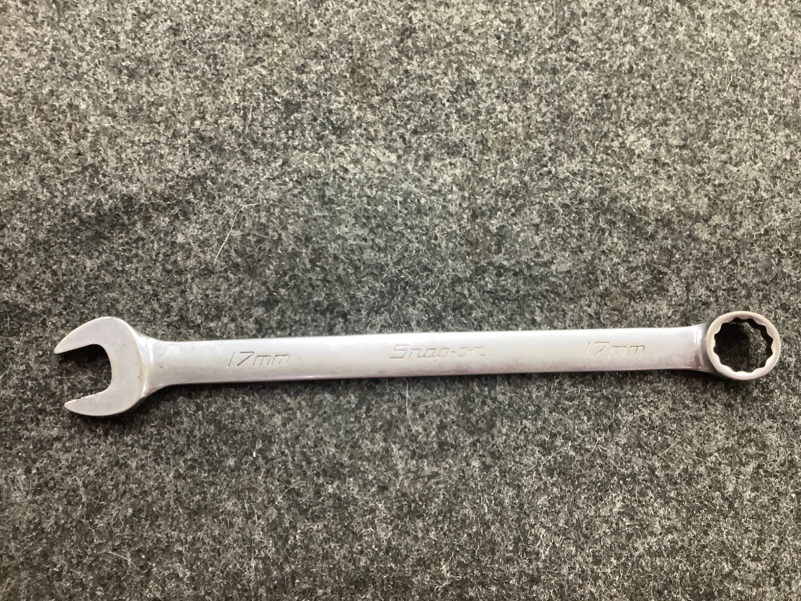 SNAP-ON 17MM METRIC COMBINATION WRENCH 12 POINT (MODEL: OEXM170B)