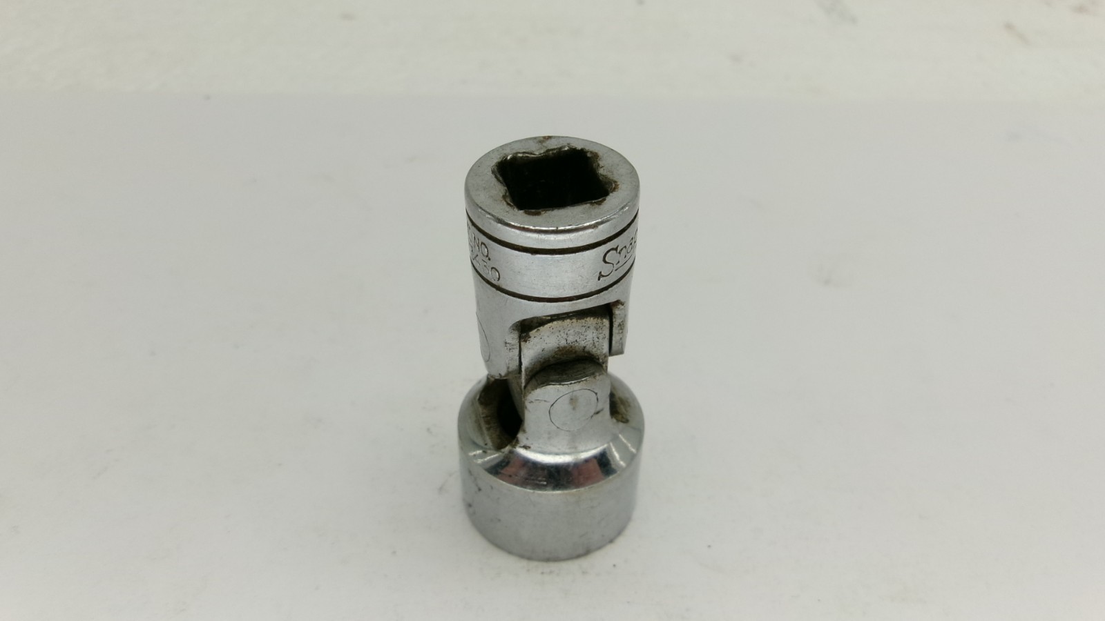 Snap-on tools USA 3/8 drive 3/4″ SAE 6 point Swivel Socket FS24