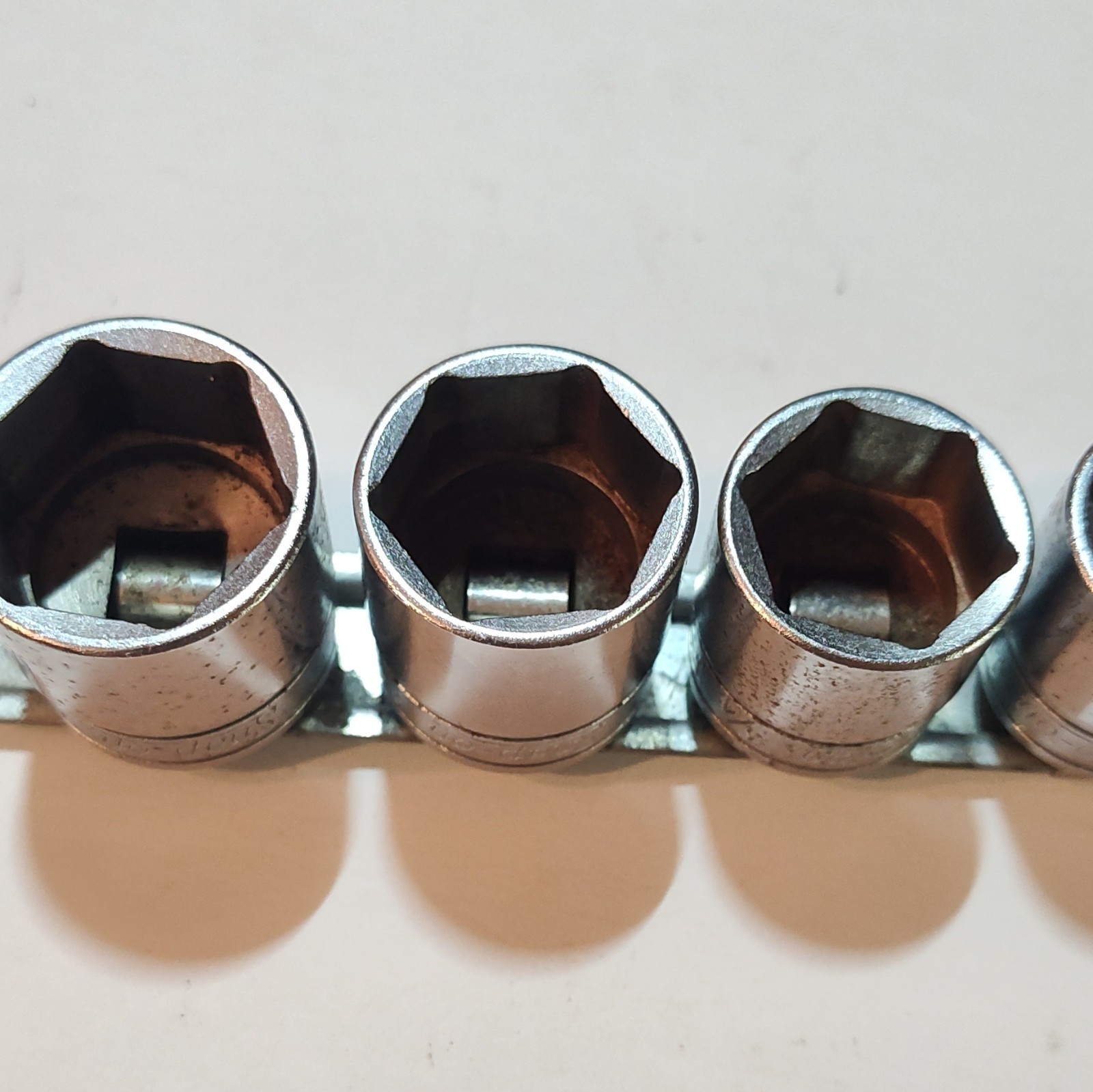 Snap-on Set Of 11 Shallow FS Sockets, 3/8 Drive 6 Point. 1/4″ To 7/8″