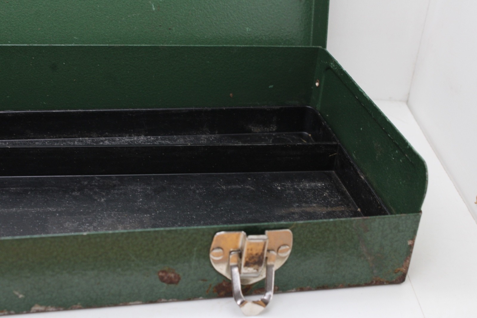 S-K TOOLS 18”x6”x 2.5″ 1/2″ Drive Green Metal Socket/Ratchet Box USA