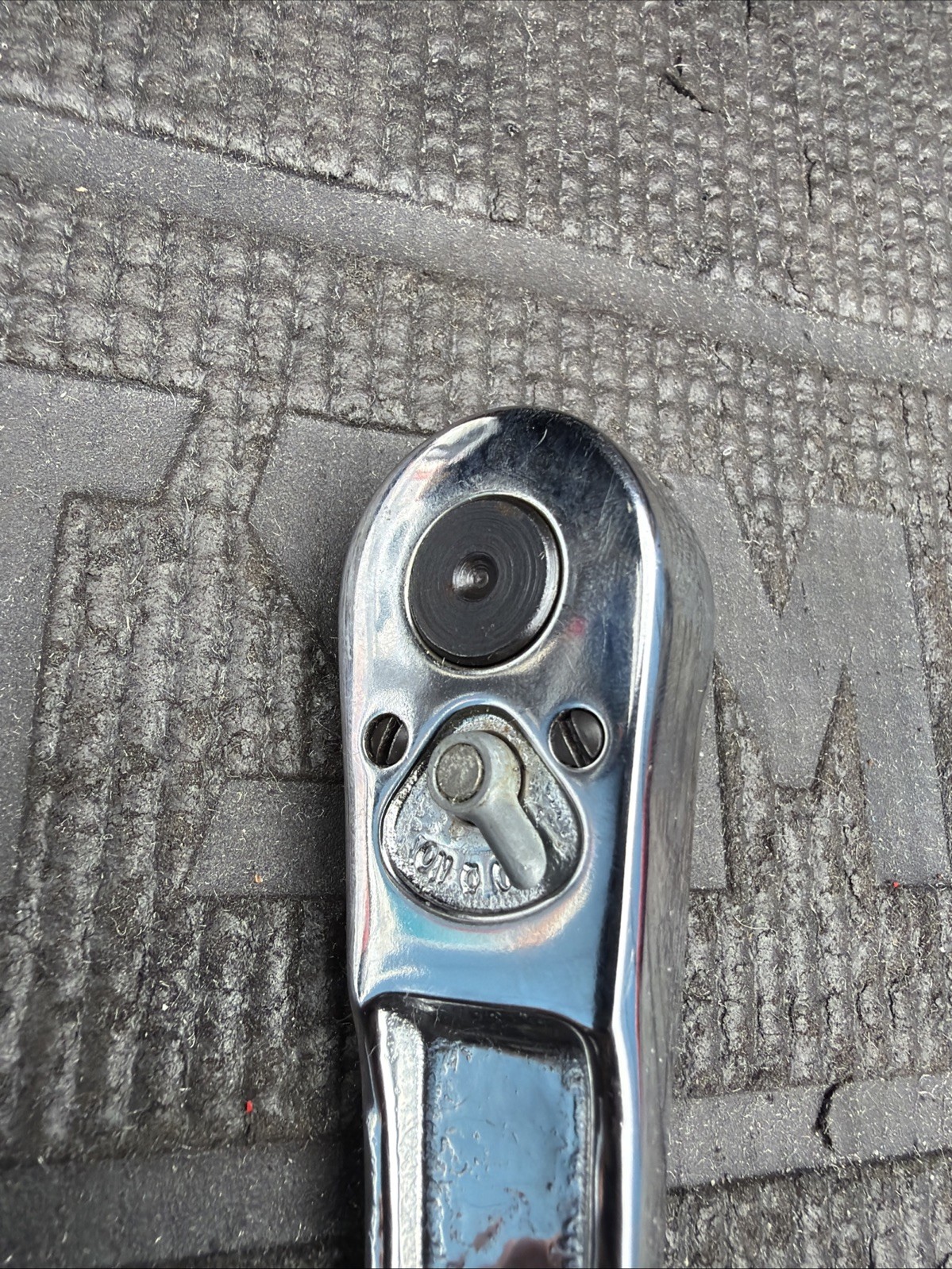 Snap-On Tools USA FN720A Polish Chrome Ratchet 3/8″ Drive – Short Handle 6″ Long