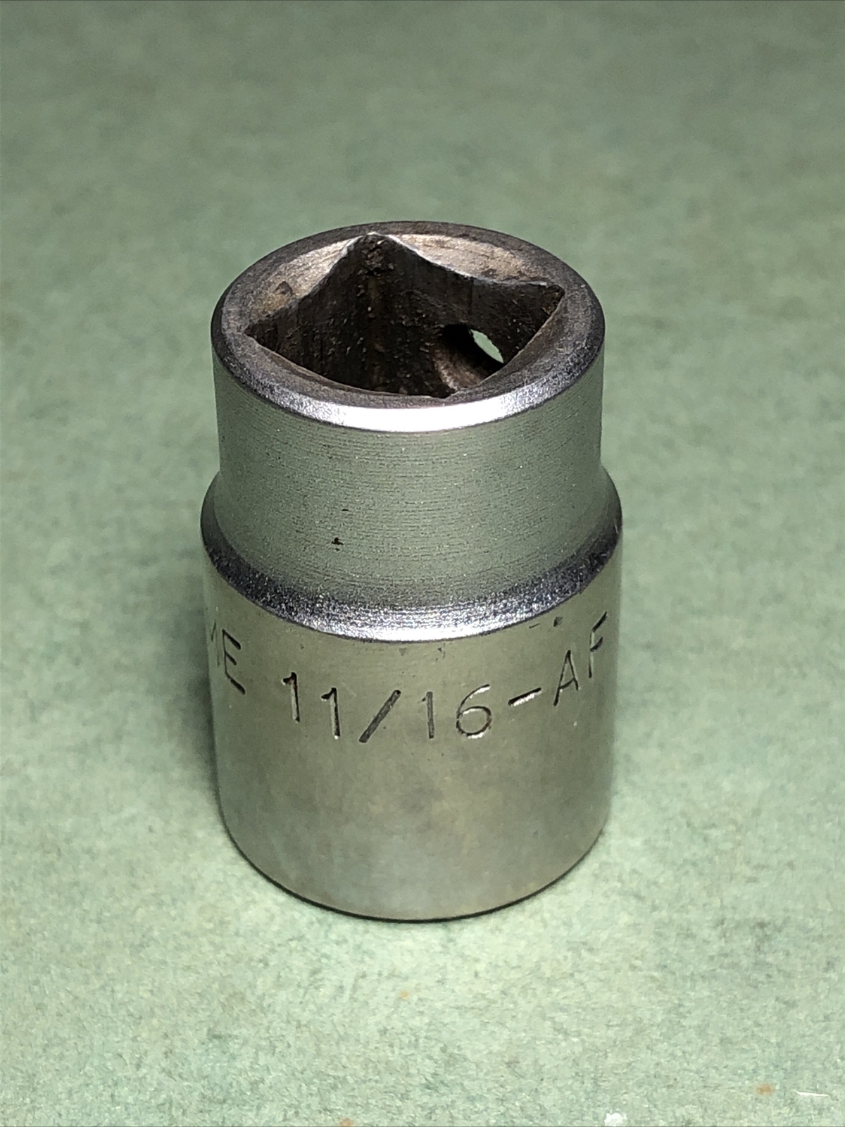 Vintage SIDCHROME | 11/16″ AF | 1/2″ Drive 12-Point Socket | Australia