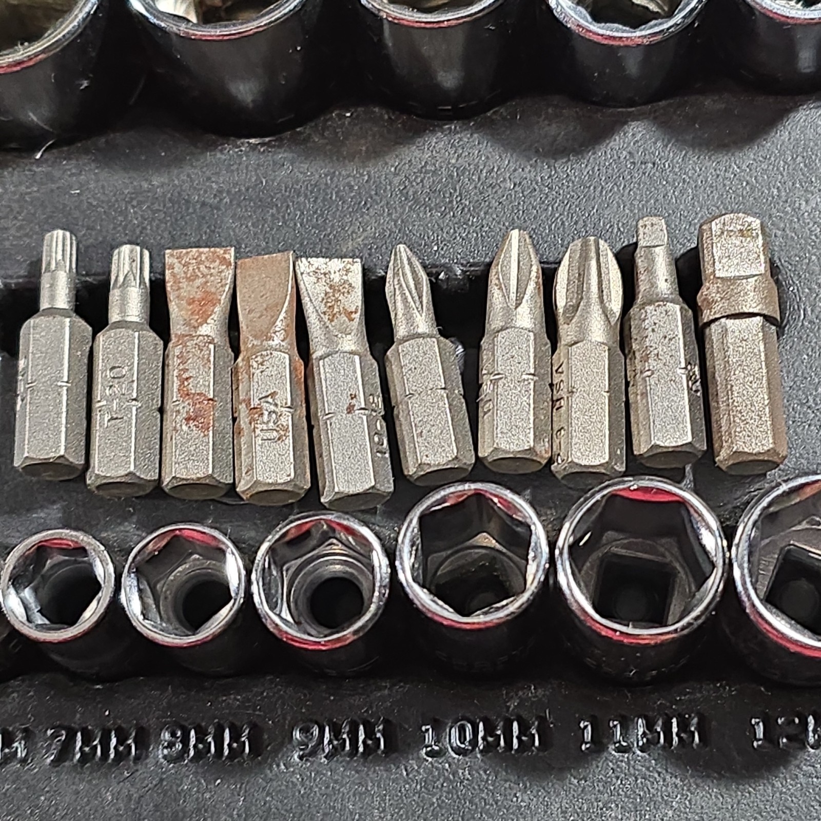 Vintage Craftsman 33618 107pc Metric & SAE Socket Set 1/4″ 3/8″ 1/2″ Drive