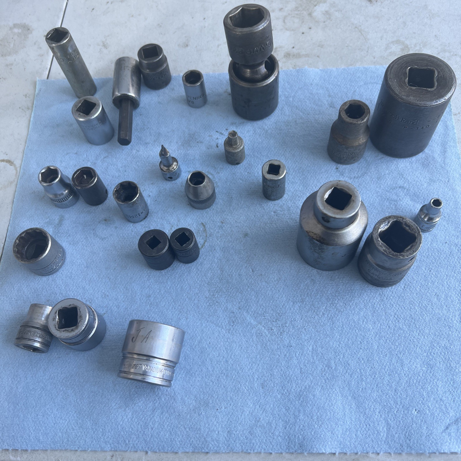 sSocket Mix 24 Pc Lot Herbrand, Vanadium, Thorsen Ext See Pictures