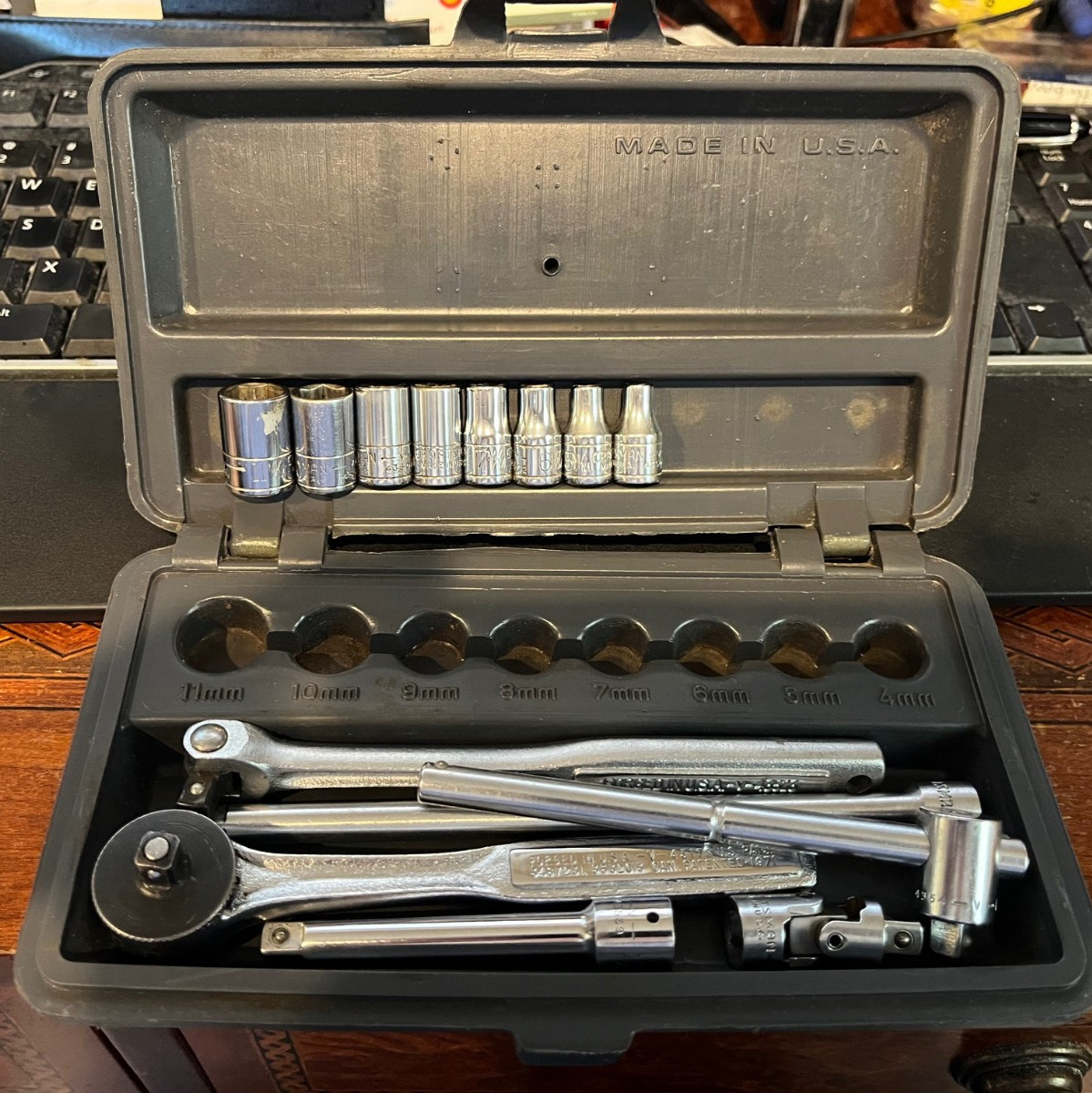 Vintage Craftsman 1/4 Dr Metric Socket Set V Series Permanex Case USA Nice !!
