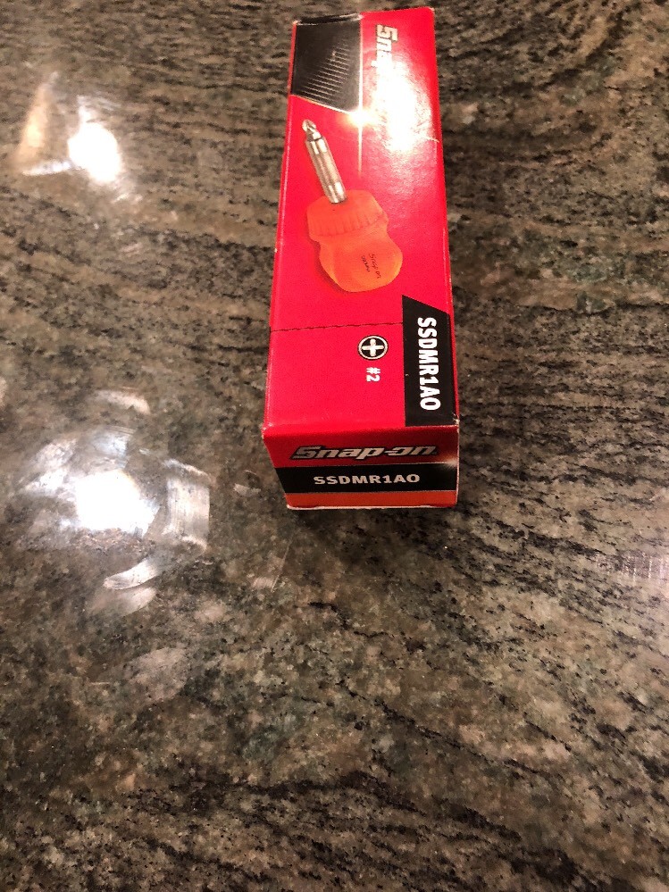 Snap On ssdmr1ao ratcheting stubby hard handle screwdriver with 1 bit orange