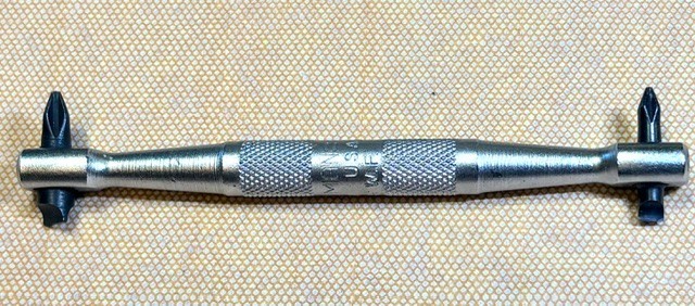 NOS Craftsman Right Angle Screwdriver no. 94112, 2 Phillips 2 Slot Type