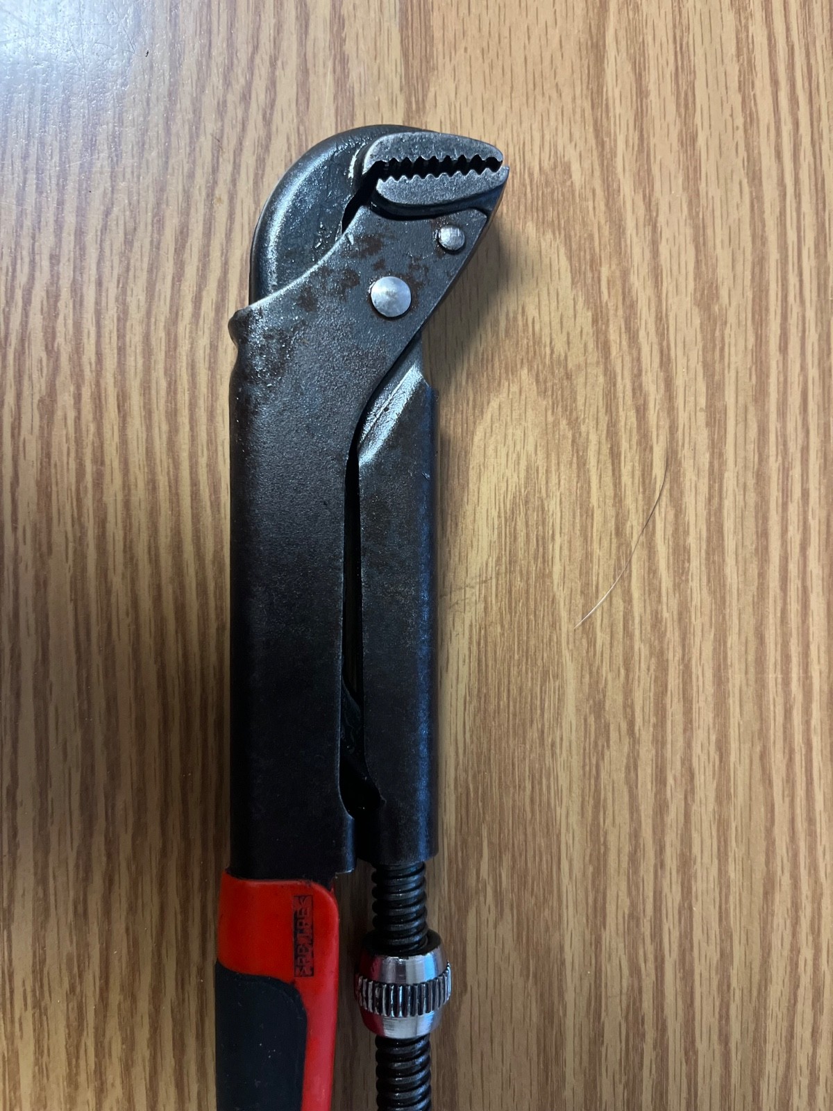 SNAP ON PWZ – 12.5″ LONG WITH RED AND BLACK HANDLE ADJUSTABLE PLIERS -LOC#185