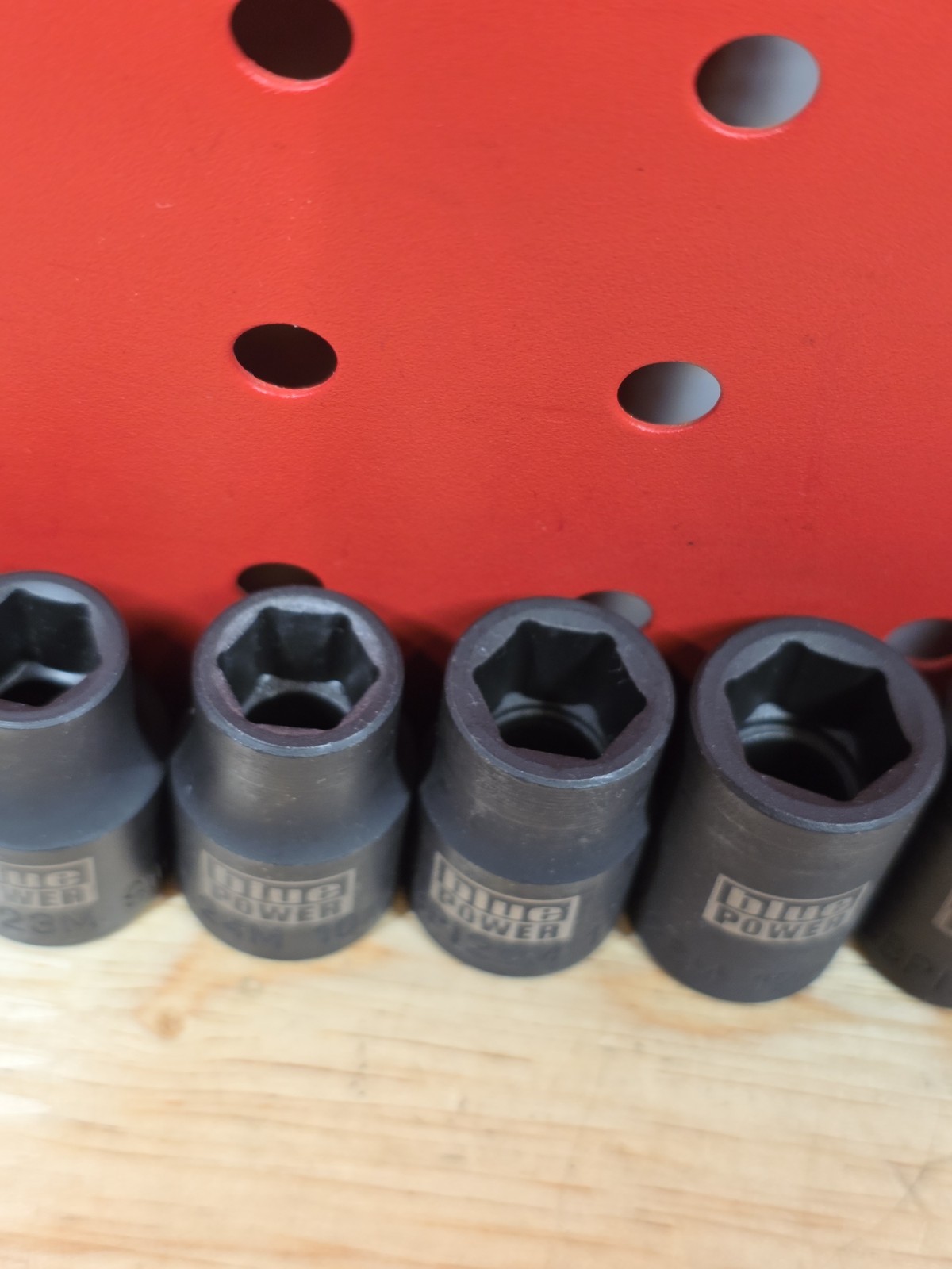 Cornwell Tools 7-19mm 13-Piece 3/8″ Drive 6-Point Metric Shallow Impact Set NICE