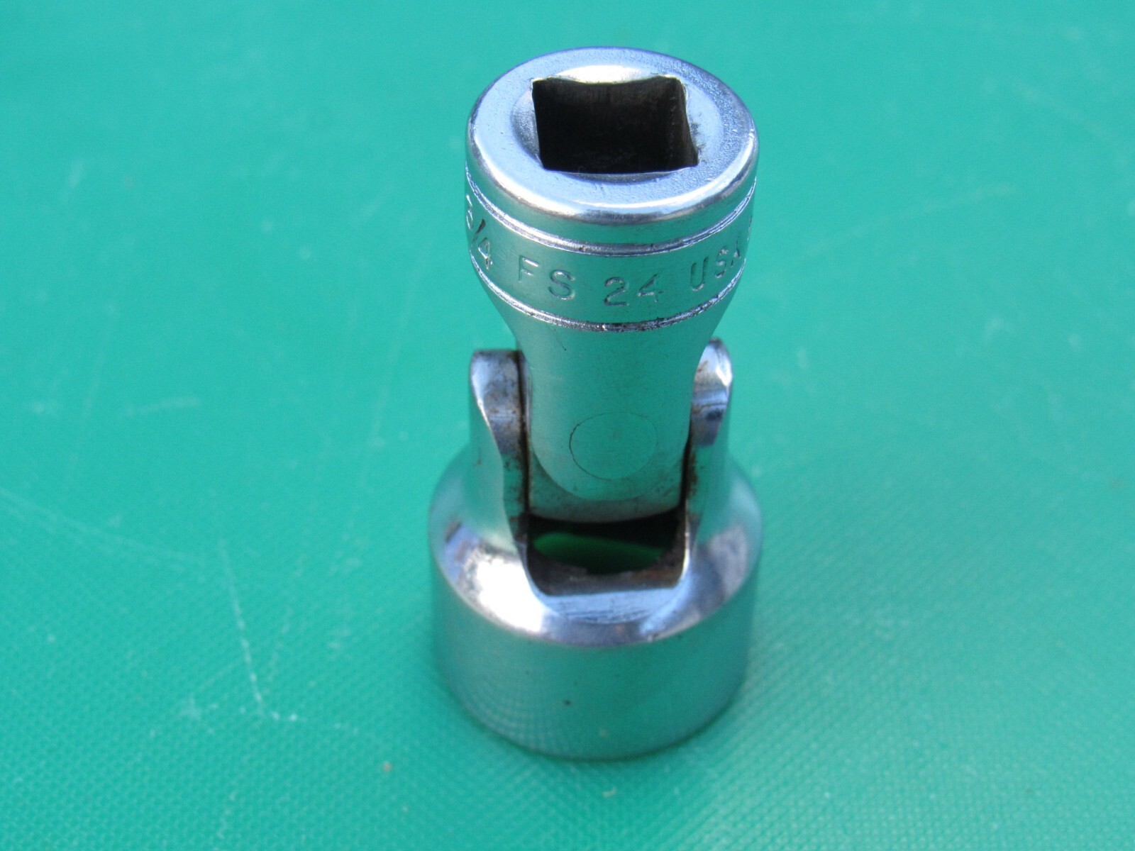 SNAP ON FS24 3/4″ 6 POINT 3/8″ DRIVE SAE SHALLOW UNIVERSAL SWIVEL SOCKET 3/4 «