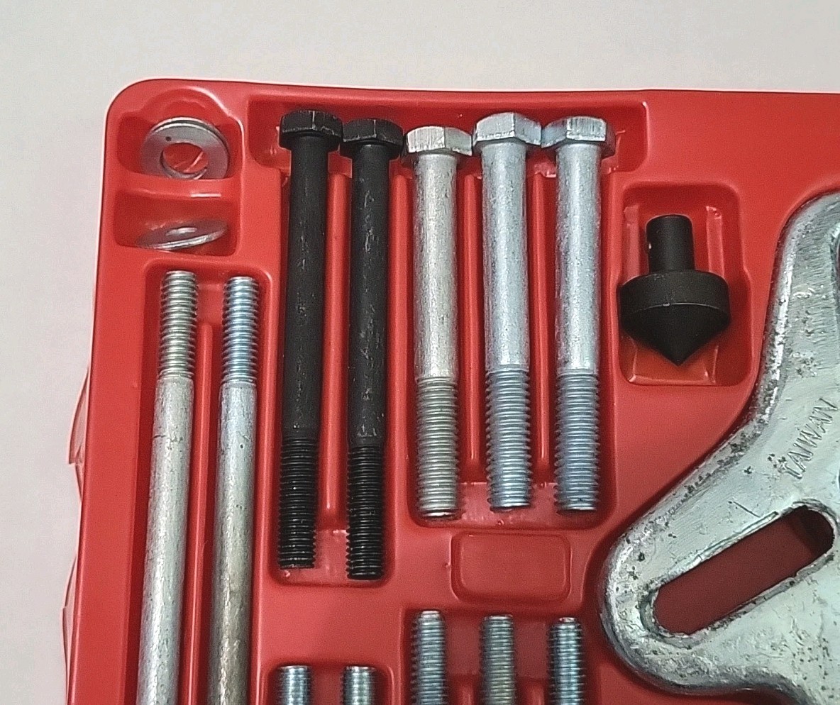 P-63846 PC BOLT TYPE PULLER SET
