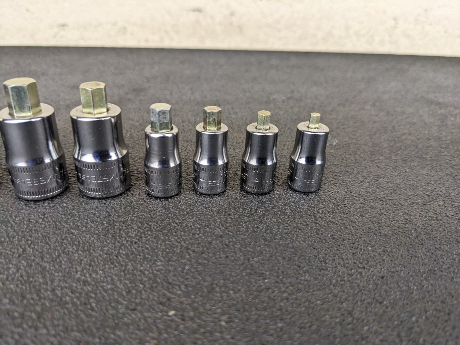 #bp418 Snap-on 1/4″ 3/8″ Drives Stubby Metric Hex Socket driver Set 208EFTAMXSY