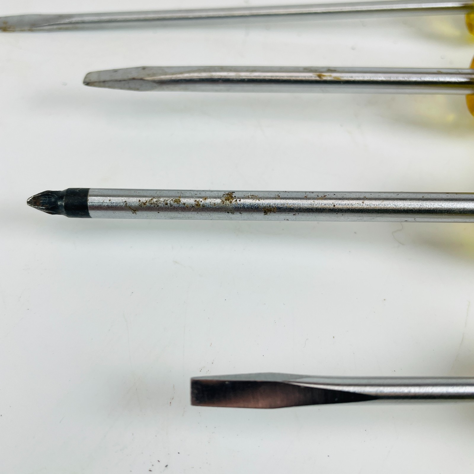 6 Stanley Contractor Grade Screwdrivers Cush Grip USA 66-010 65-901 66-096 Set