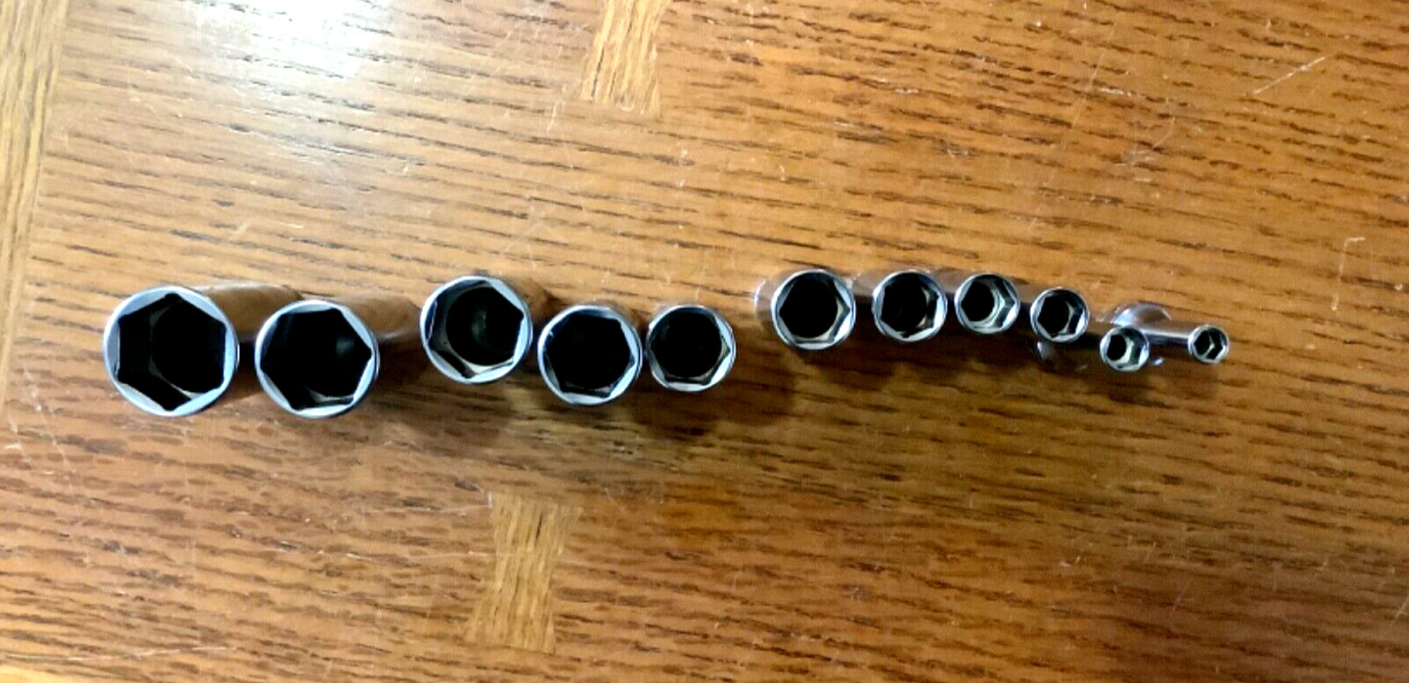 New Snap-on™ 3/8″ drive 1/4″ thru 7/8″ 6-point deep Socket Set 211SFSY
