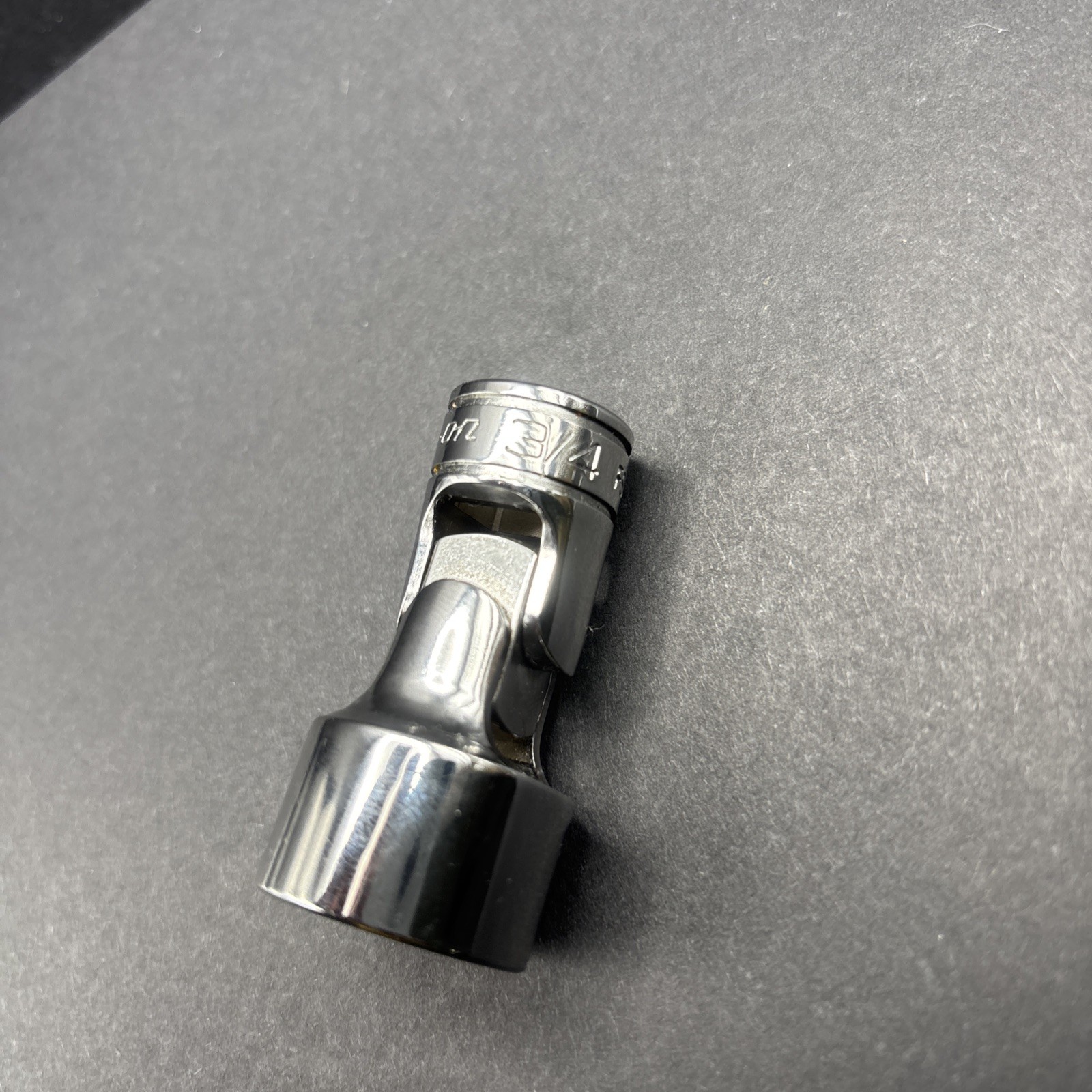 Snap On 3/8″ Drive 3/4″ 6PT Chrome Universal Swivel Socket FS24B