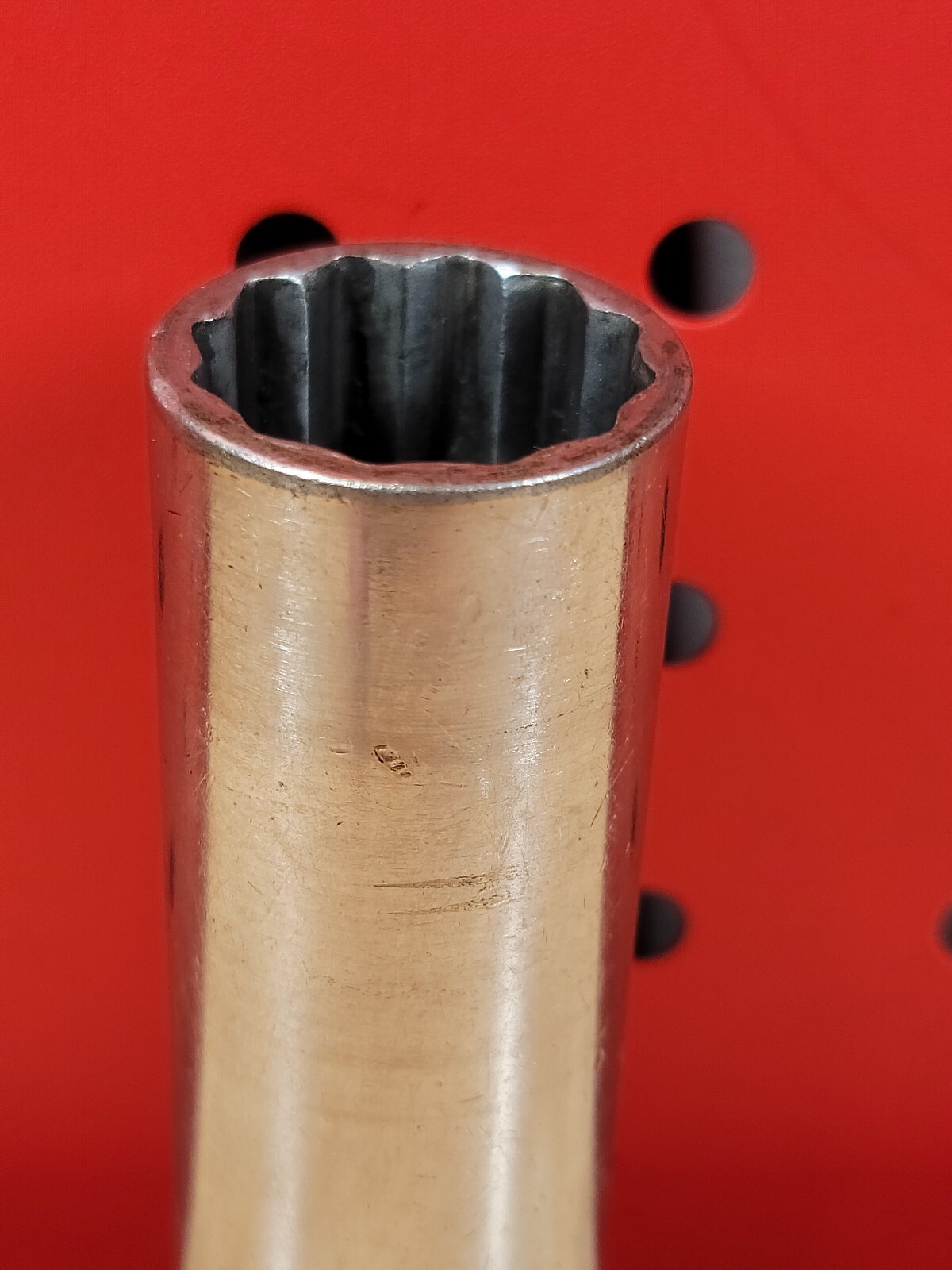 Snap-on Tools S261 13/16″ SAE 1/2″ Drive Deep 12-Point Socket USA