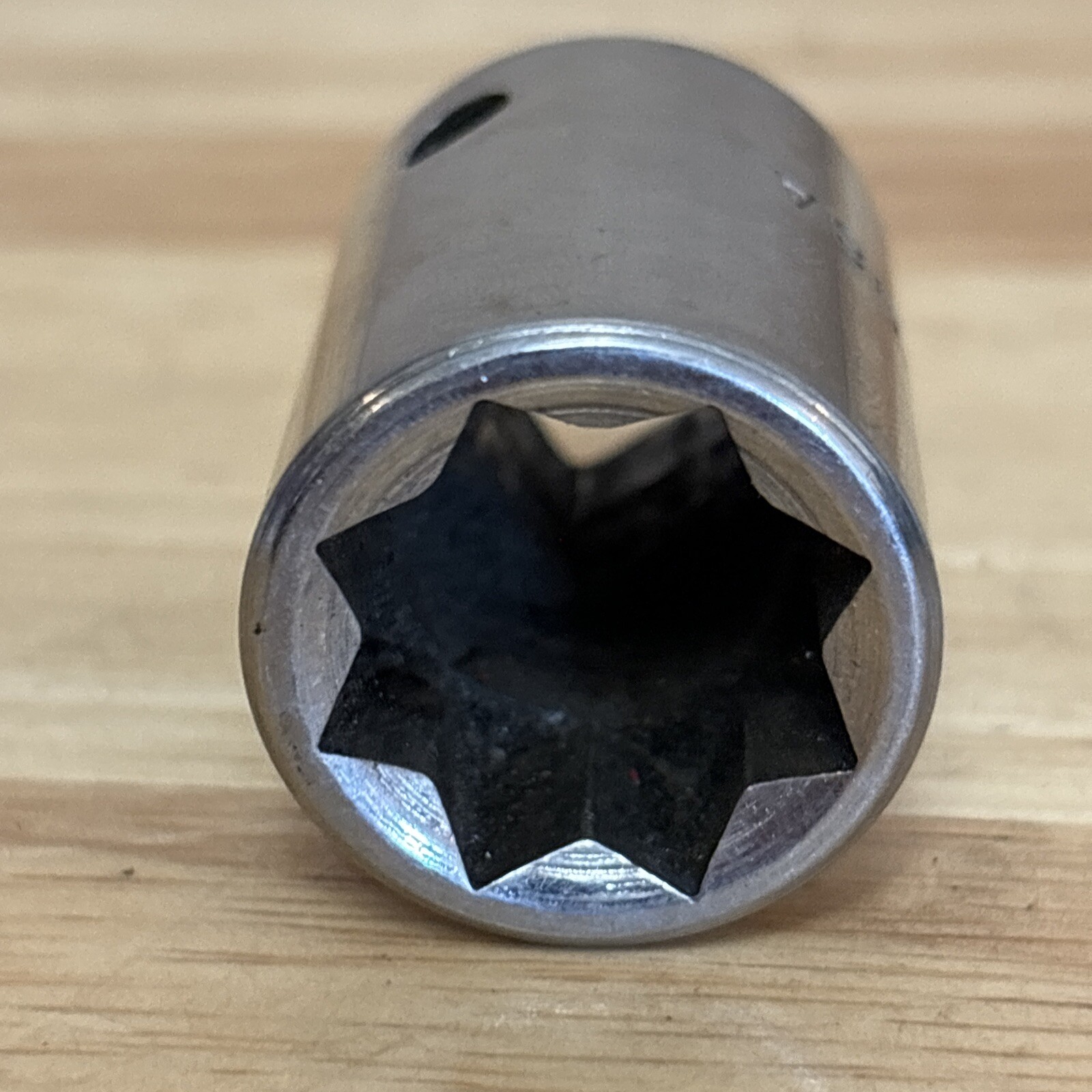 Matco 5/8″ Shallow Socket 1/2″ Drive 8 Point C208A