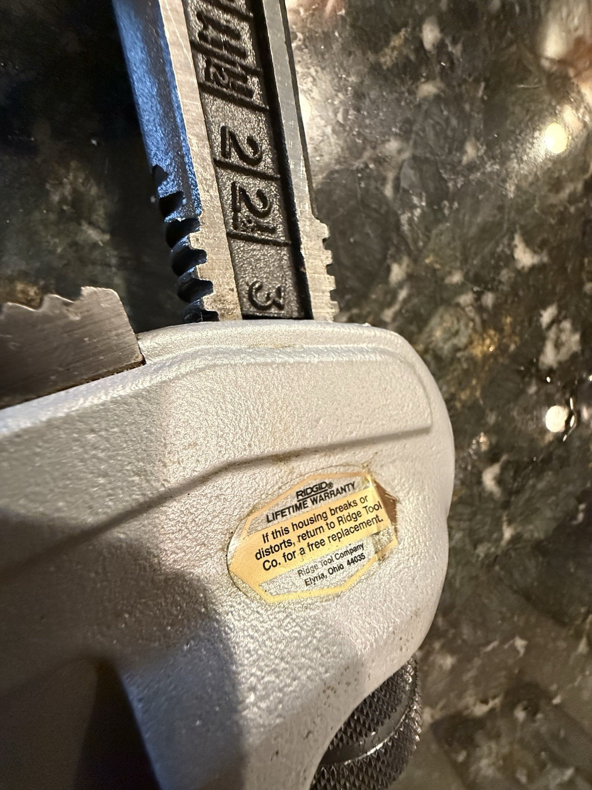 RIDGID 31105 Model 824 Aluminum Straight Pipe Wrench 24-inch Plumbing Wrench USA