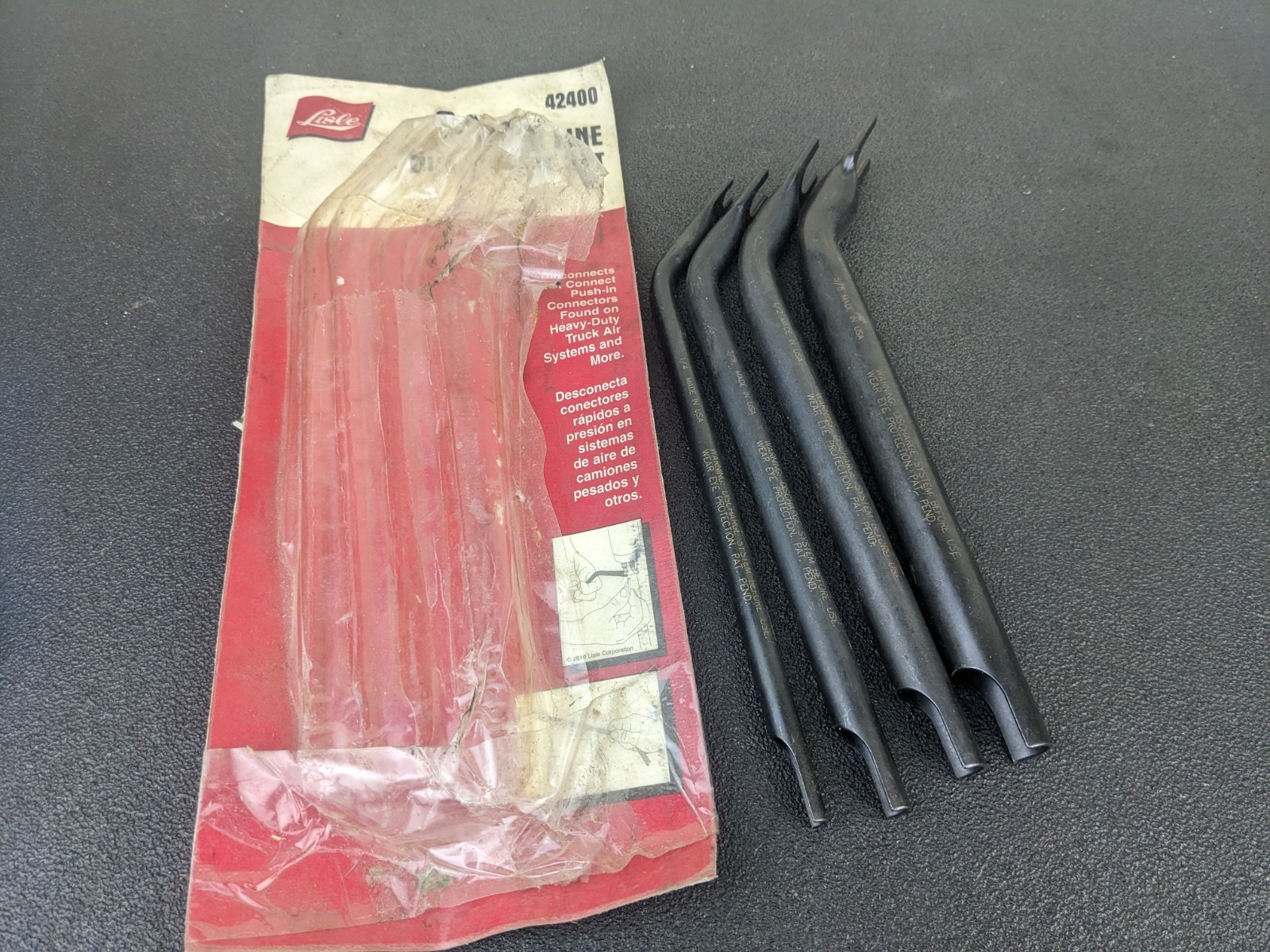#bm776 Lisle 42400 4 Piece Air Line Disconnect Set for Truck air Systems
