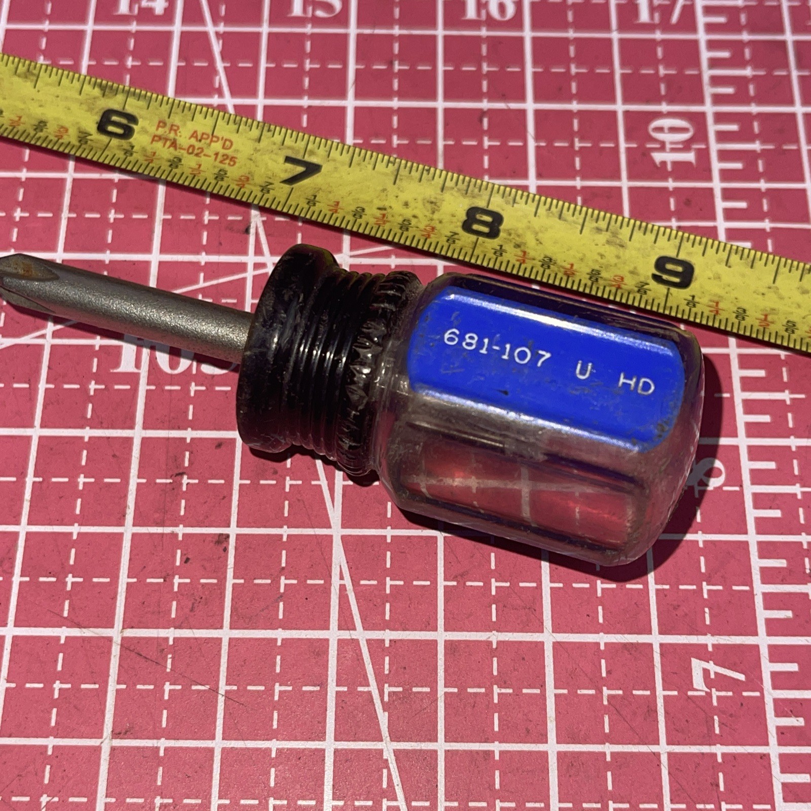 Husky USA Stubby No 2 Philips Screwdriver #2 Phillips Lifetime Warranty 681-107