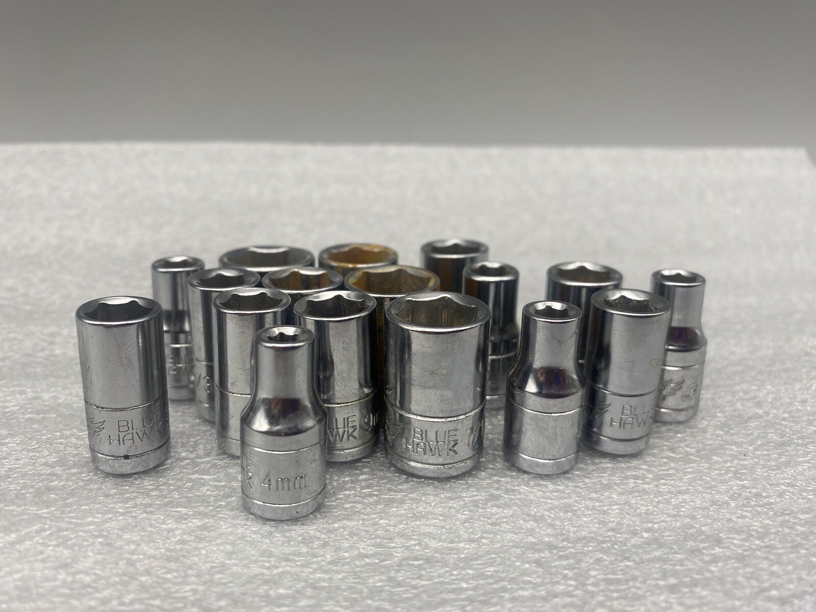 Blue hawk 6 Point Mix Lot of 17 SAE & Metric Socket Set different Sizes *READ