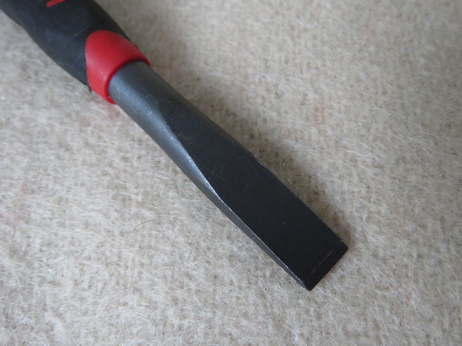 Snap-on Tools SPAIN BRAND NEW RED Soft Grip 3/8″ Flat Edge Chisel PCSG812