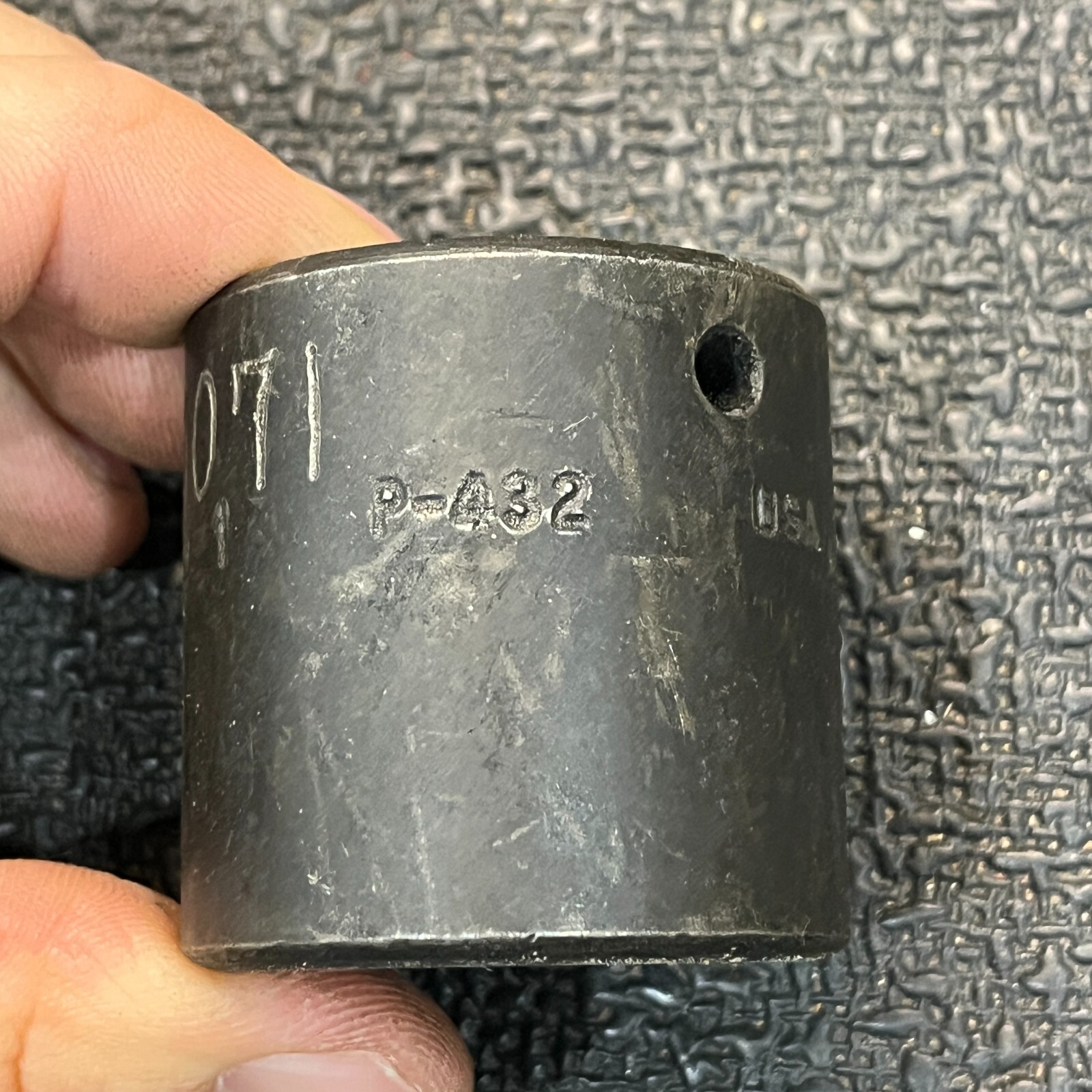 Snap-on P-432 1″ Impact Shallow Socket 1/2″ Drive 8 pt SAE USA – C