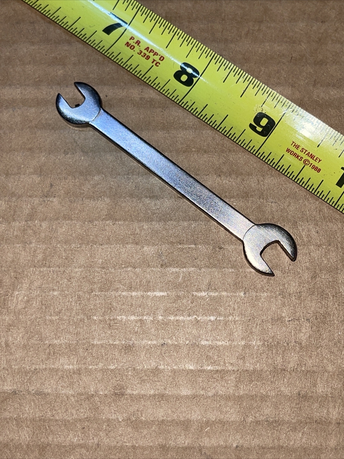 Vintage Vim USA 9527 3/16 In X 1/4 In SAE Open End Stubby Wrench Short
