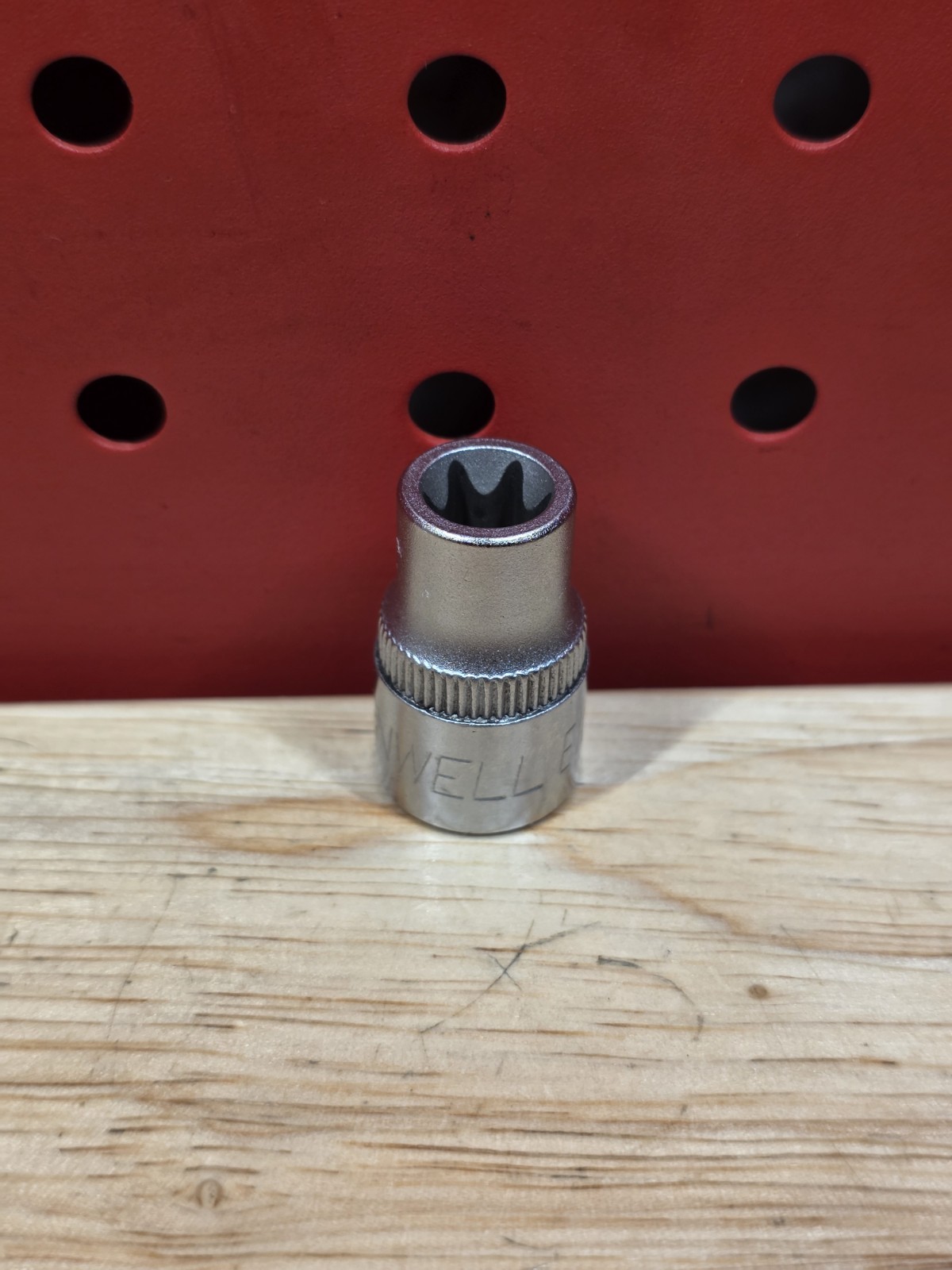 Cornwell CBSE102 E10 Inverted External E Torx Star Socket 3/8″ Drive NICE