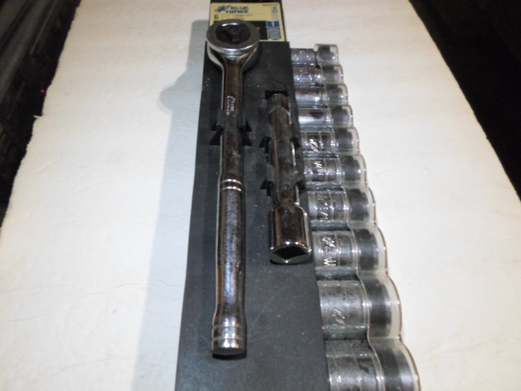 Blue Hawk 1/2 Drive 6 Point SAE 12-pc Socket Set Chrome Plated 0420122