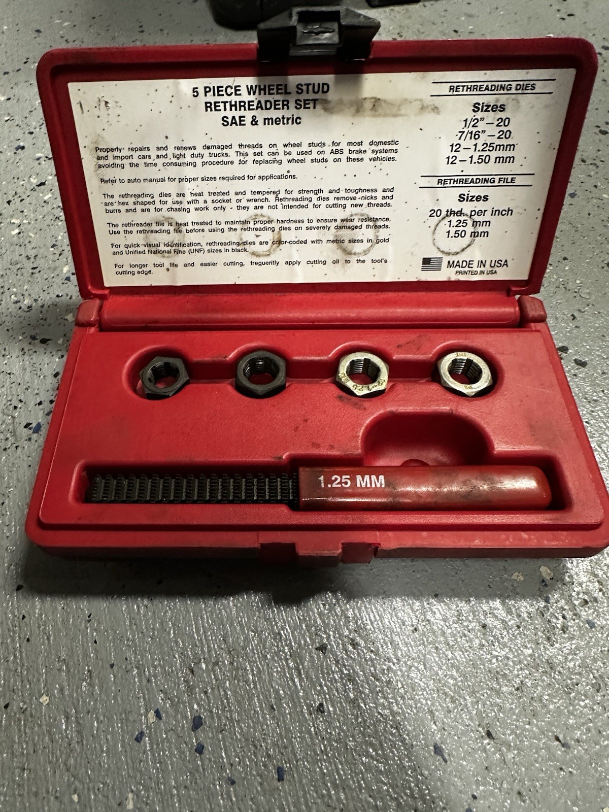 Matco Tools 5 Piece Stud Rethread Kit – SRS25 – SAE, Metric – Red Case