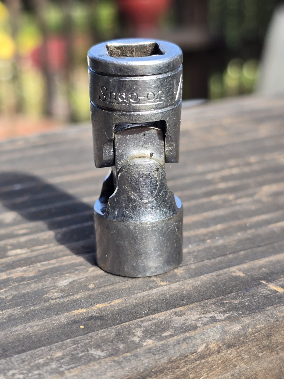 Snap On Tool F-18 9/16″Socket 12-Point Swivel/flex Standard 3/8″ Drive Vintage
