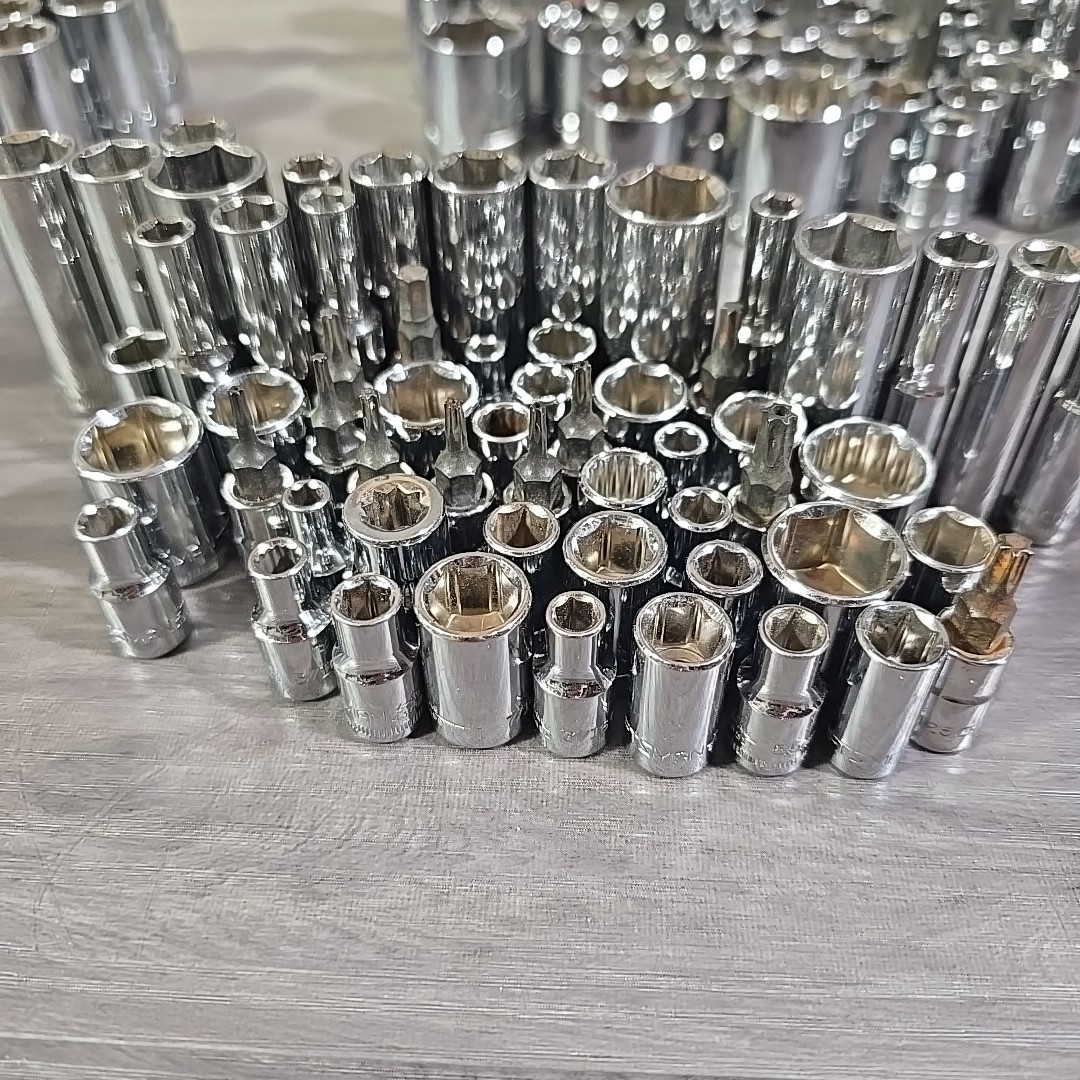 MISCELLANEOUS CRAFTSMAN SOCKETS Please See Photos For What Is Included