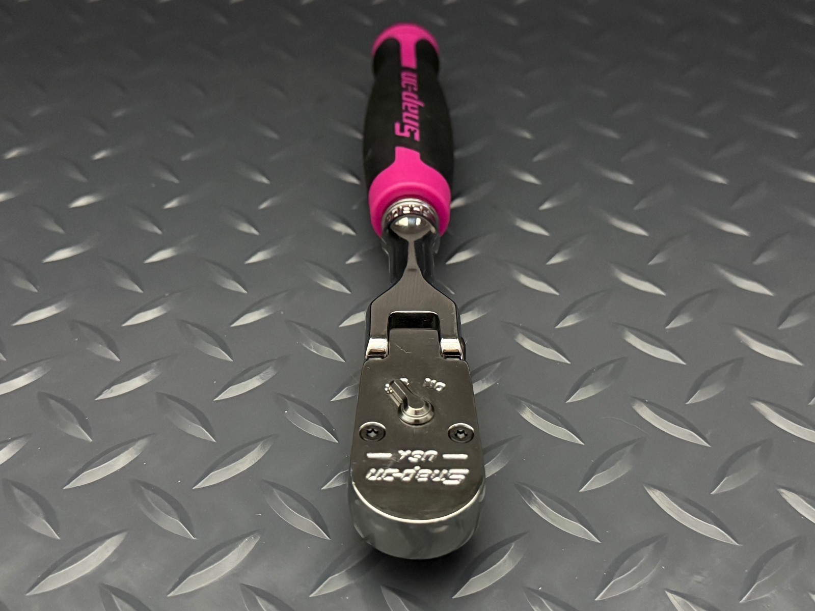 Snap-on Tools NEW ELECTRIC PINK 3/8″ Drive Soft Grip Flex Head Ratchet FHF100EP